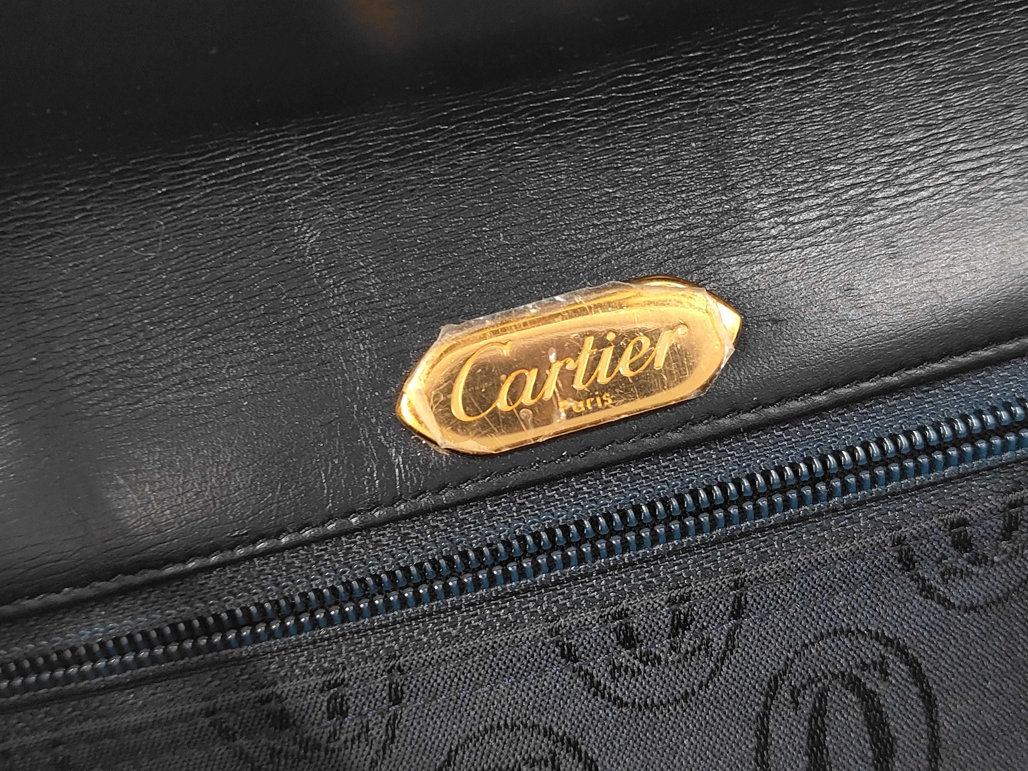 Sapphire Line Leather Chain Shoulder Bag — view 10