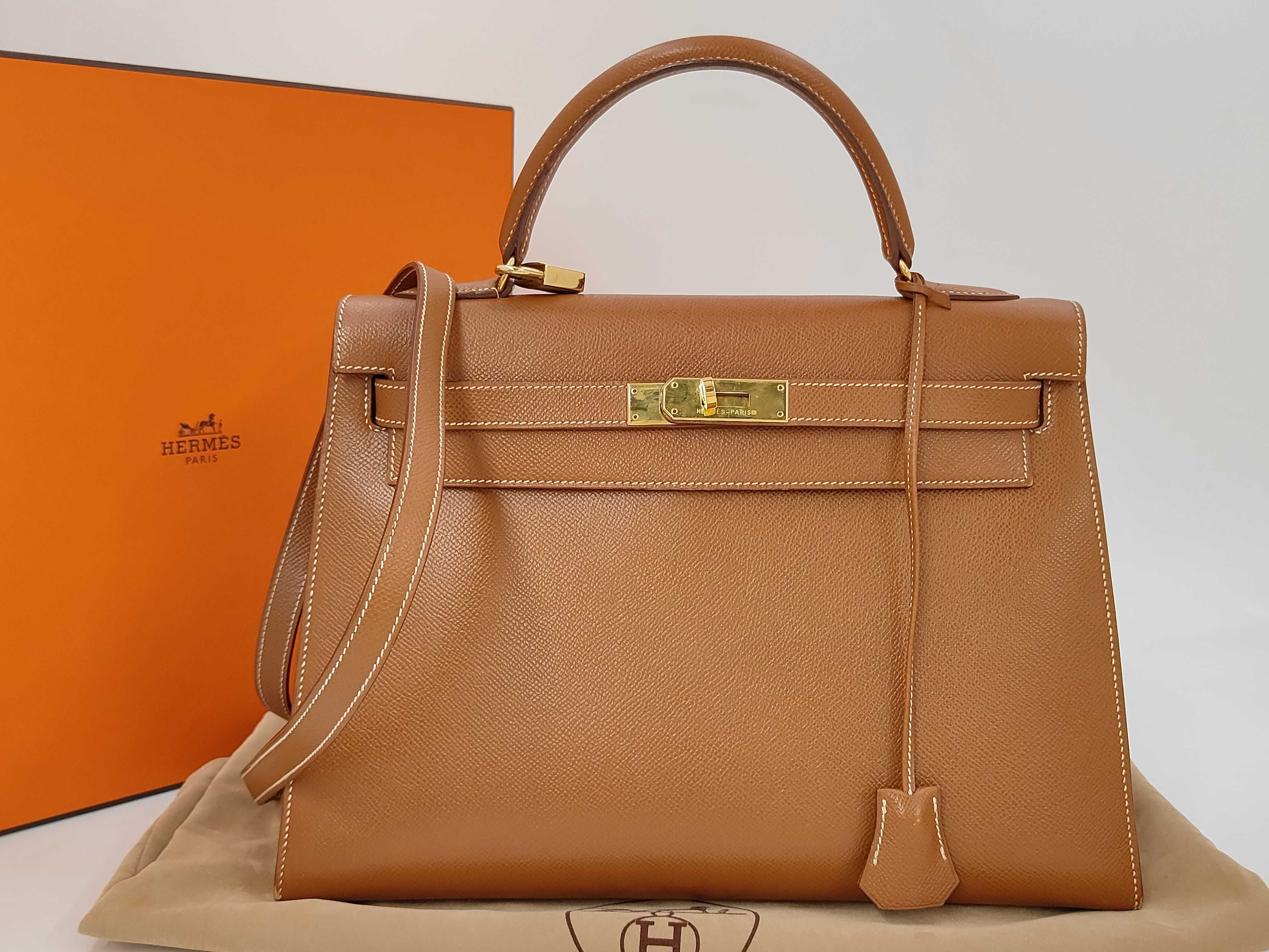 Kelly 32 Courchevel Leather, Brown with Gold Hardware, Stamp: V, Handbag