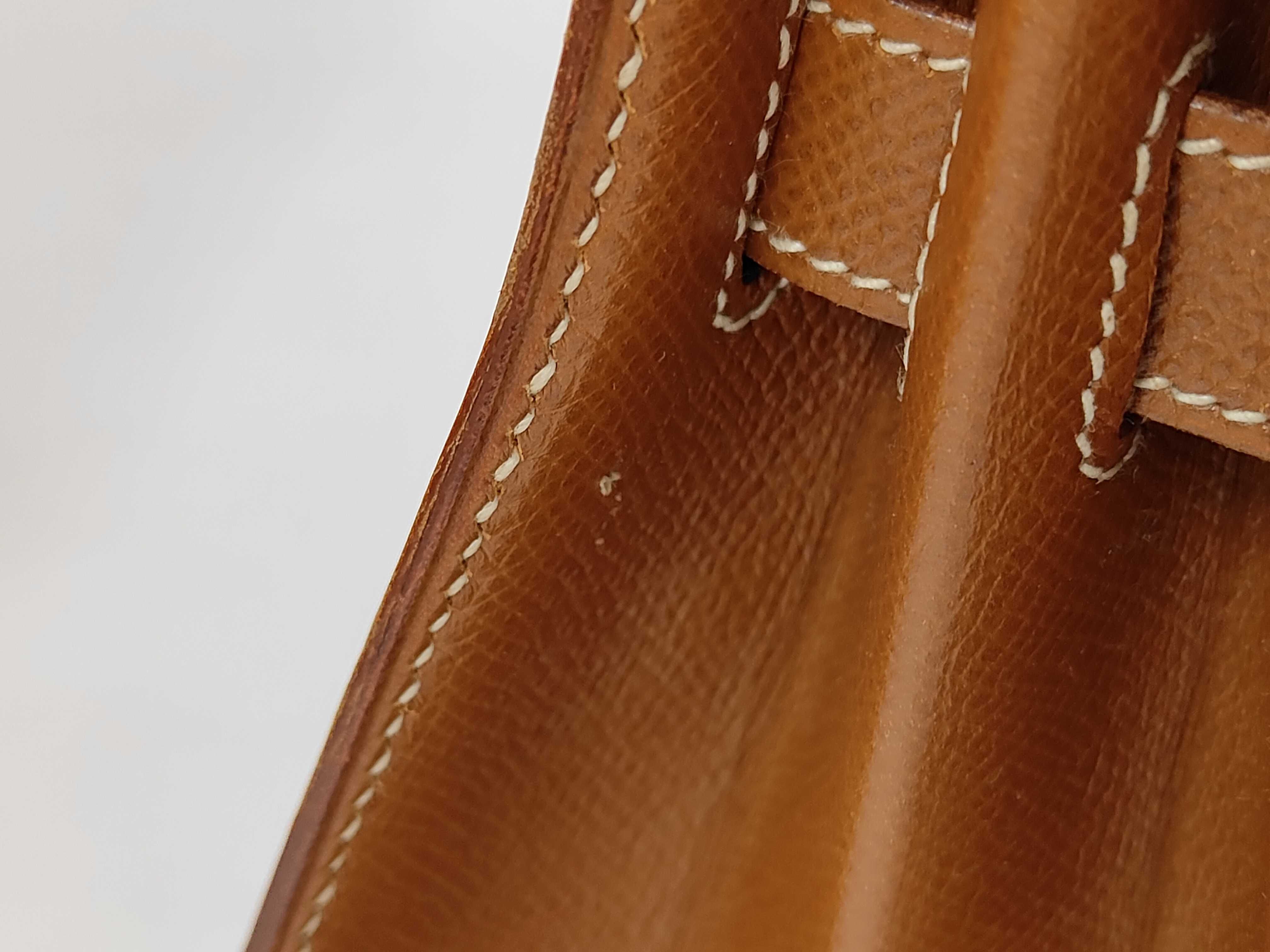 Kelly 32 Courchevel Leather, Brown with Gold Hardware, Stamp: V, Handbag — view 14