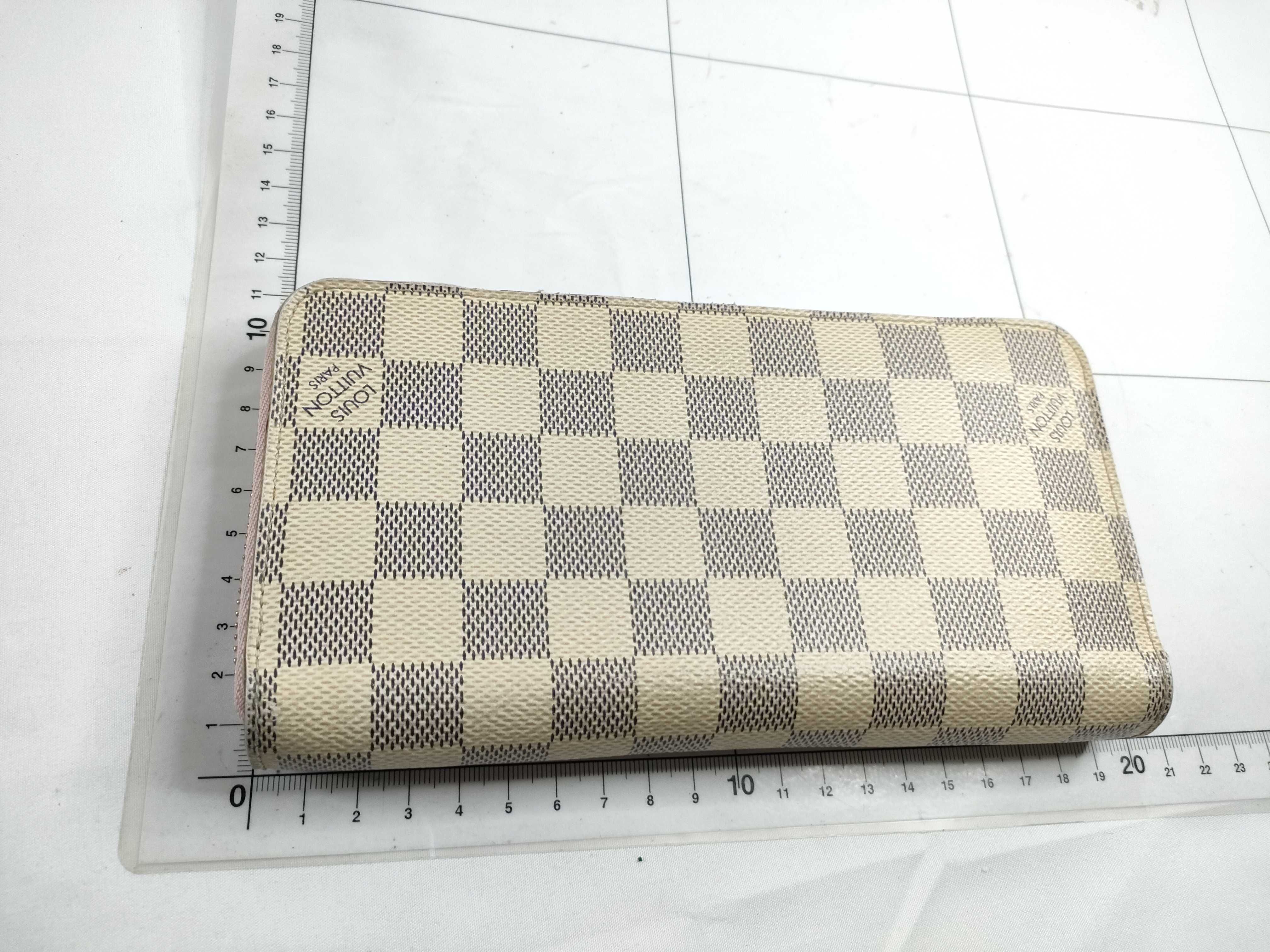 Damier Azur Zippy Wallet N63503/LU2280 (Includes box, dust bag, and wallet) — view 2