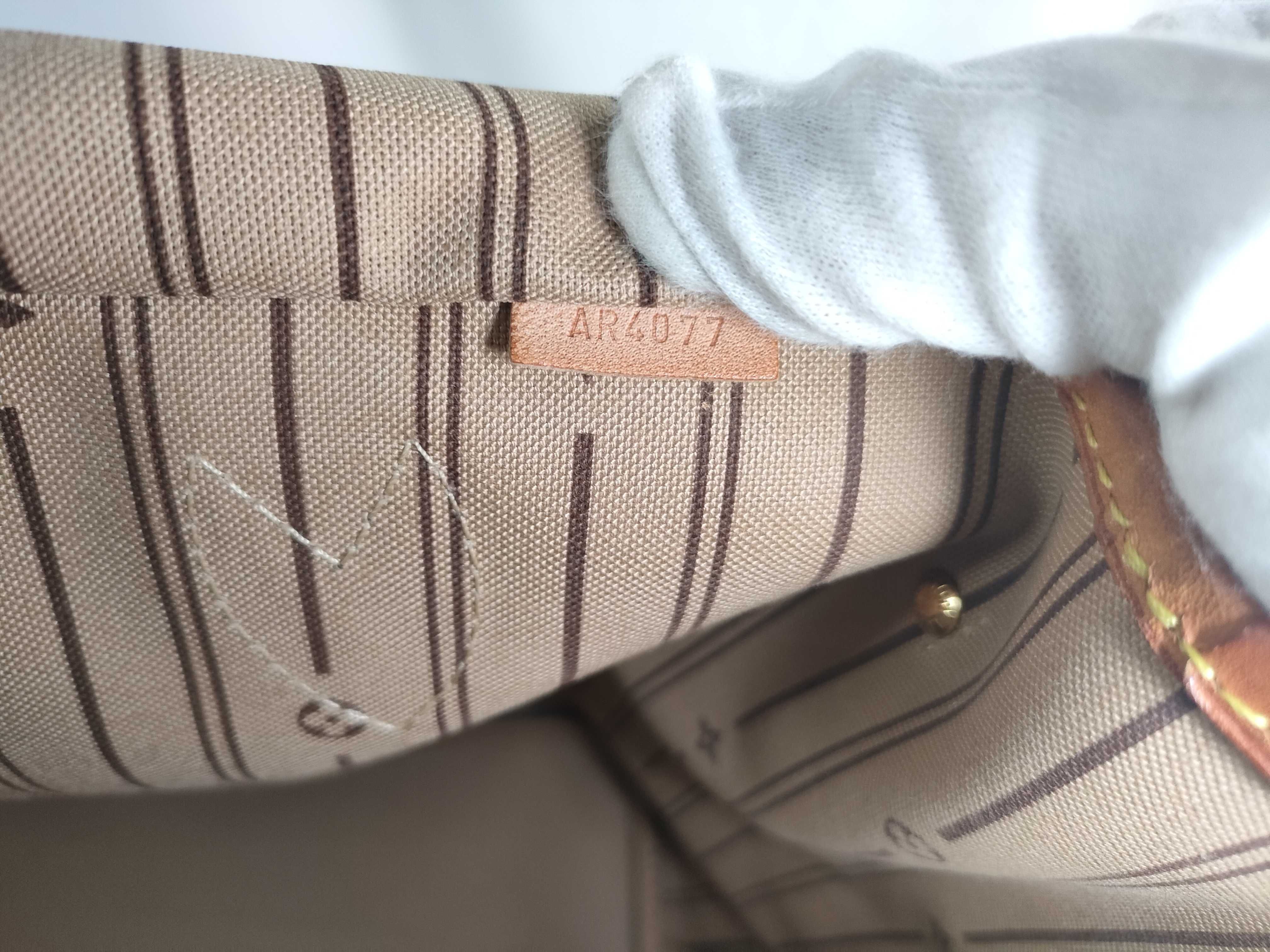 Monogram Vuitton Neverfull Tote Bag — view 14