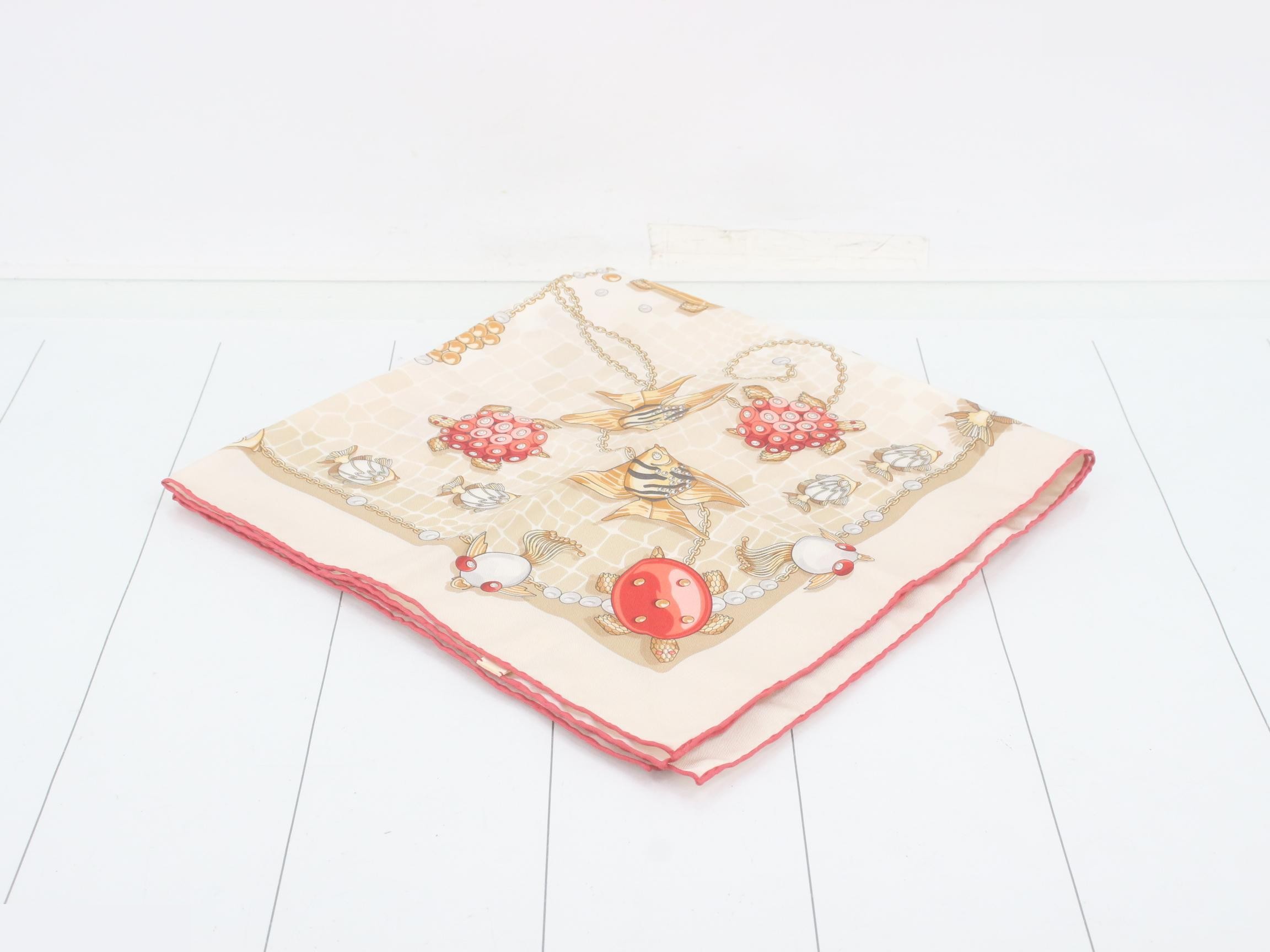 scarf — view 2
