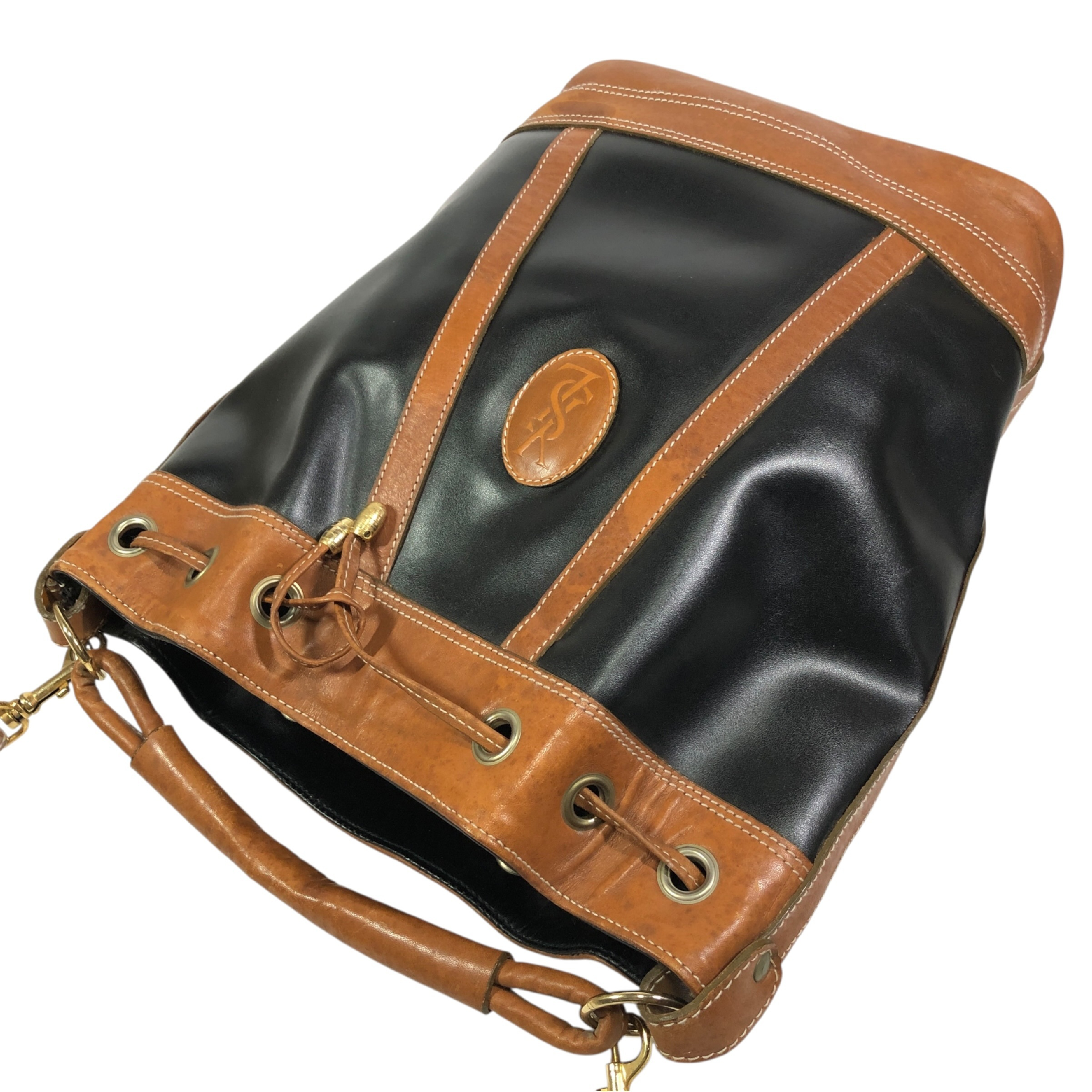 motif drawstring 2-way leather shoulder bag — view 10