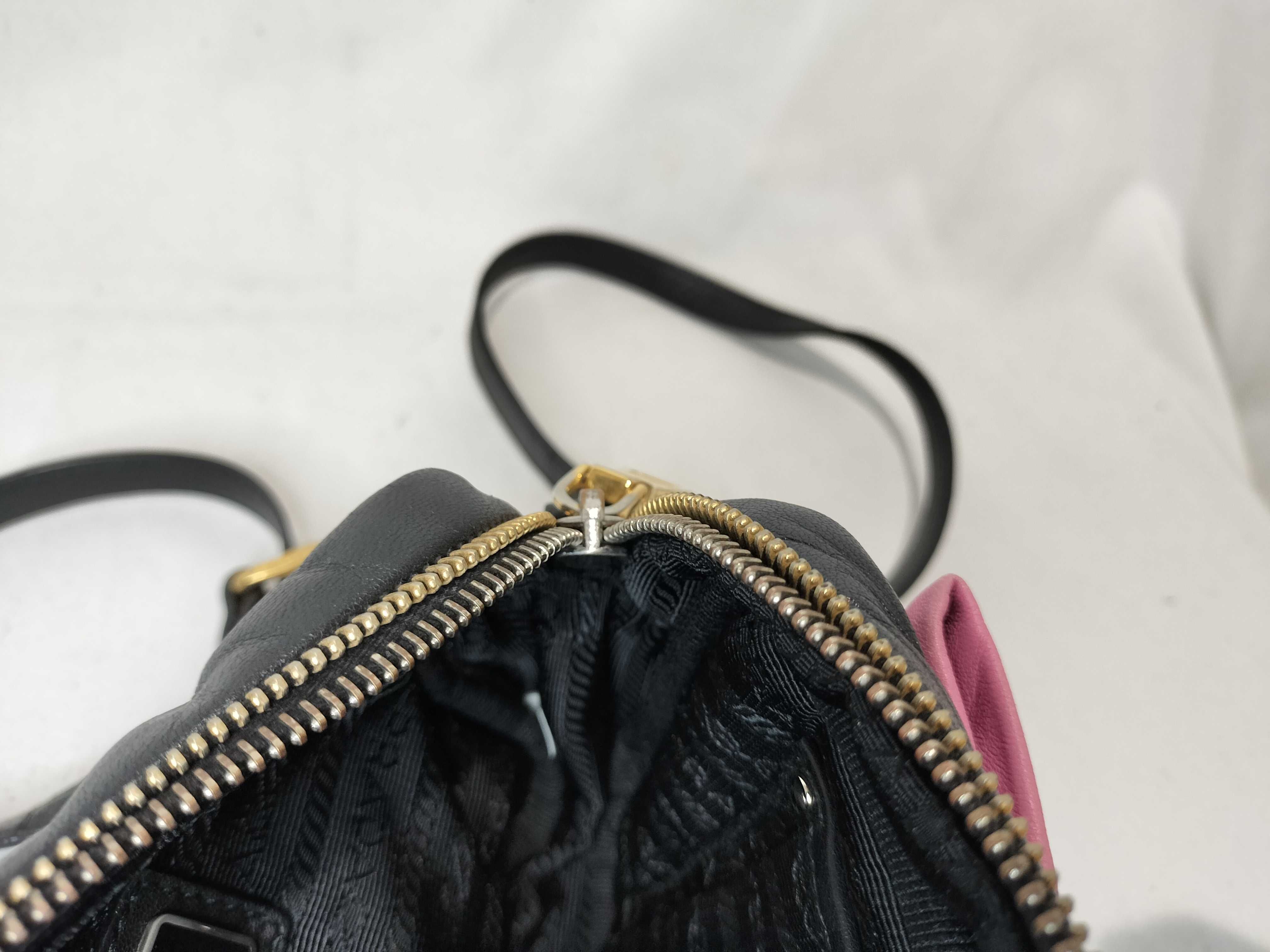 Nappa Leather Camera Bag Shoulder Bag — view 12