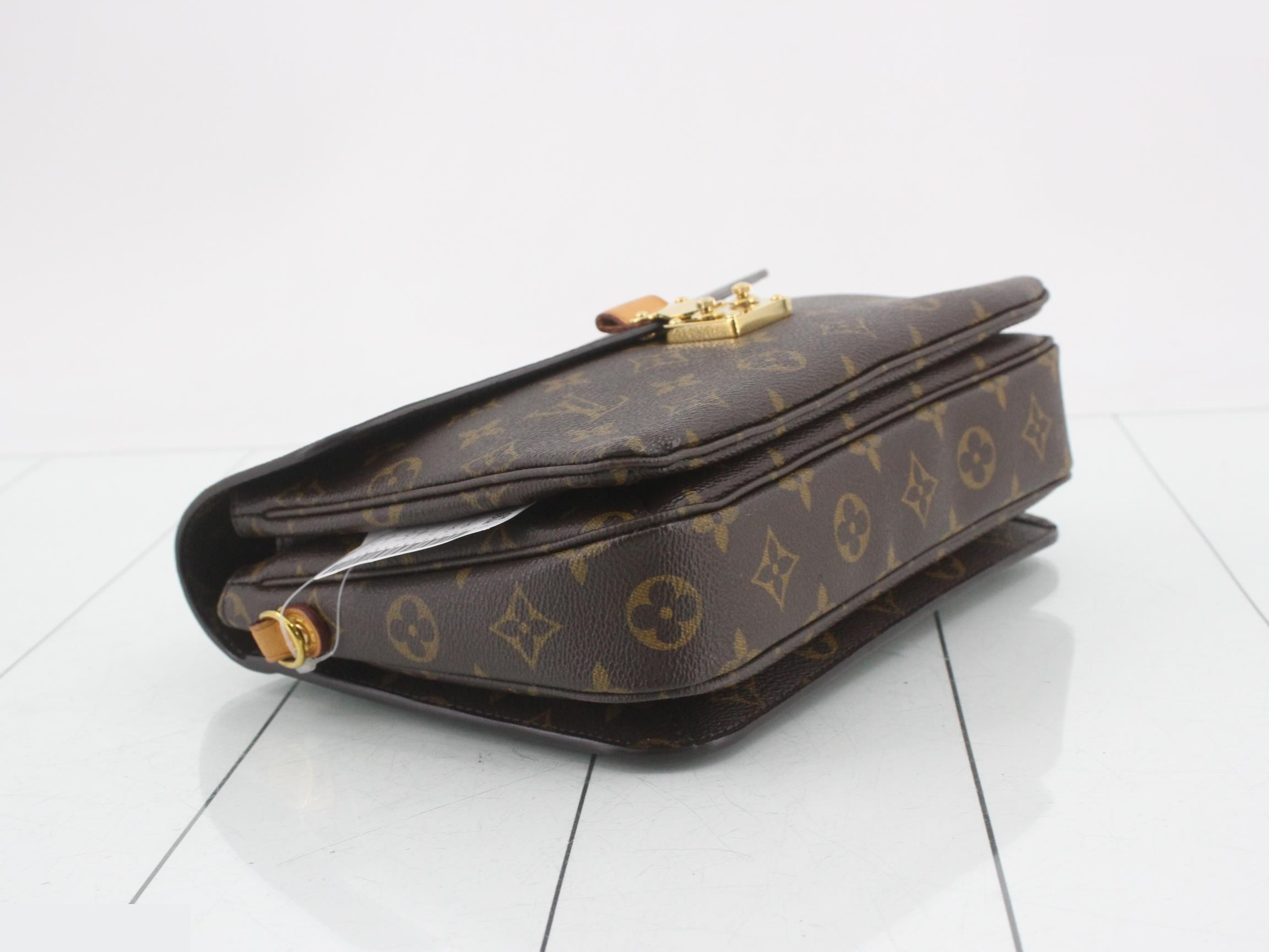 Monogram Pochette Metis MM 2-Way Handbag — view 5