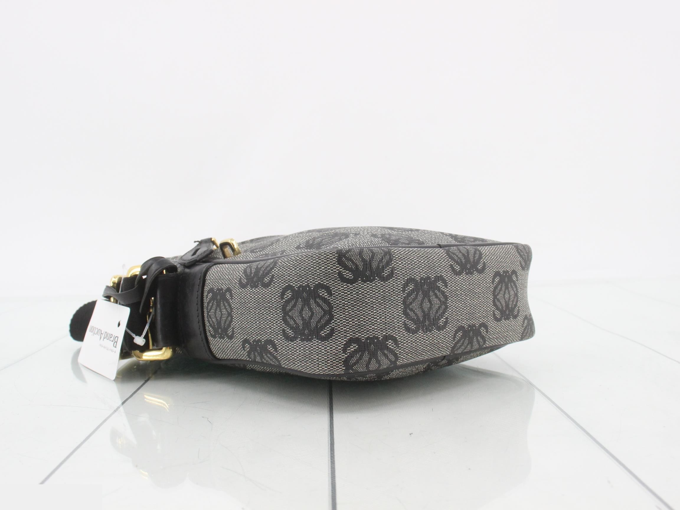 Anagram canvas shoulder bag — view 5