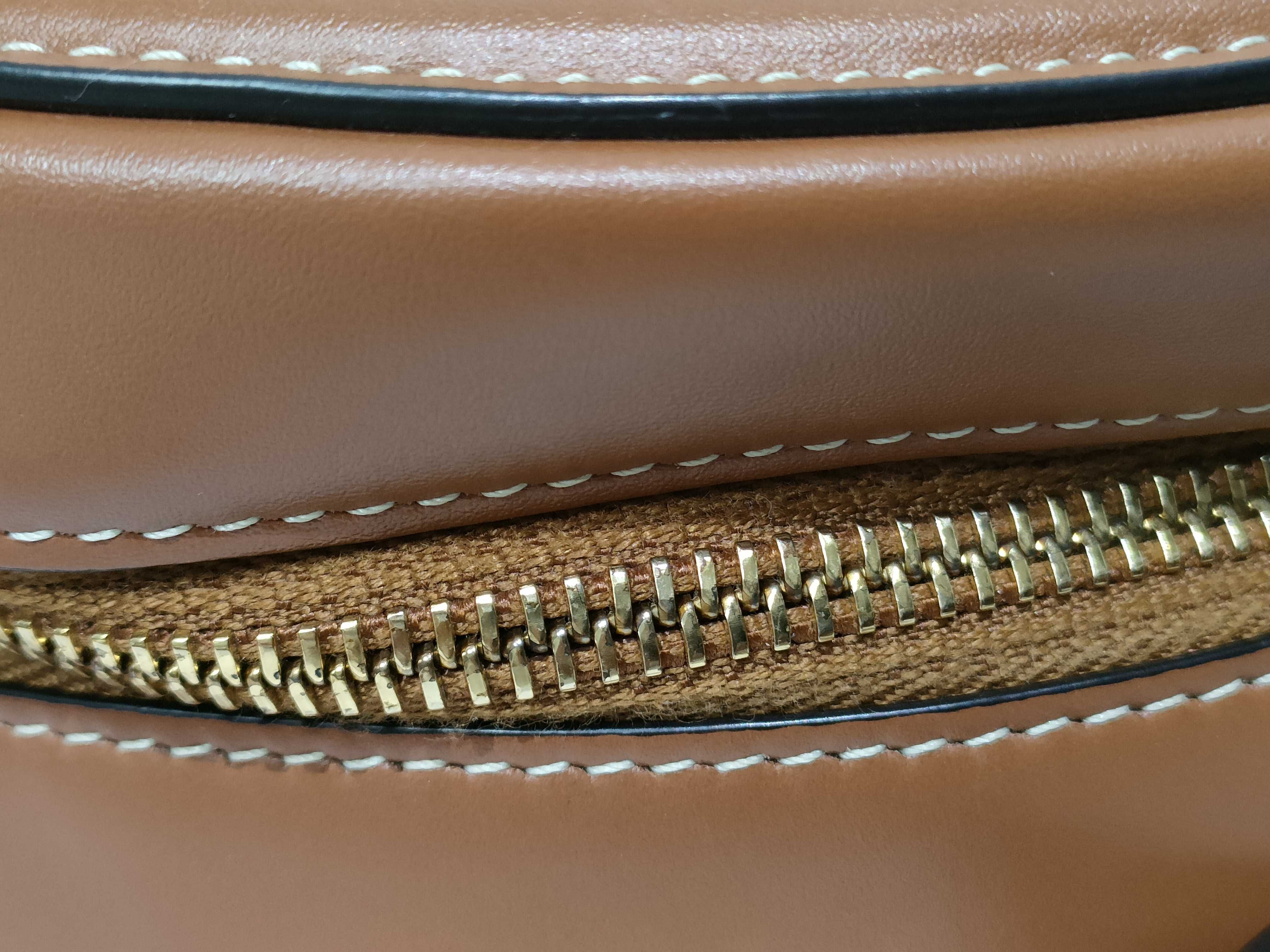 Oval Purse Cuir Triomphe Canvas Calfskin Natural Tan 198602EFL Shoulder Bag — view 8