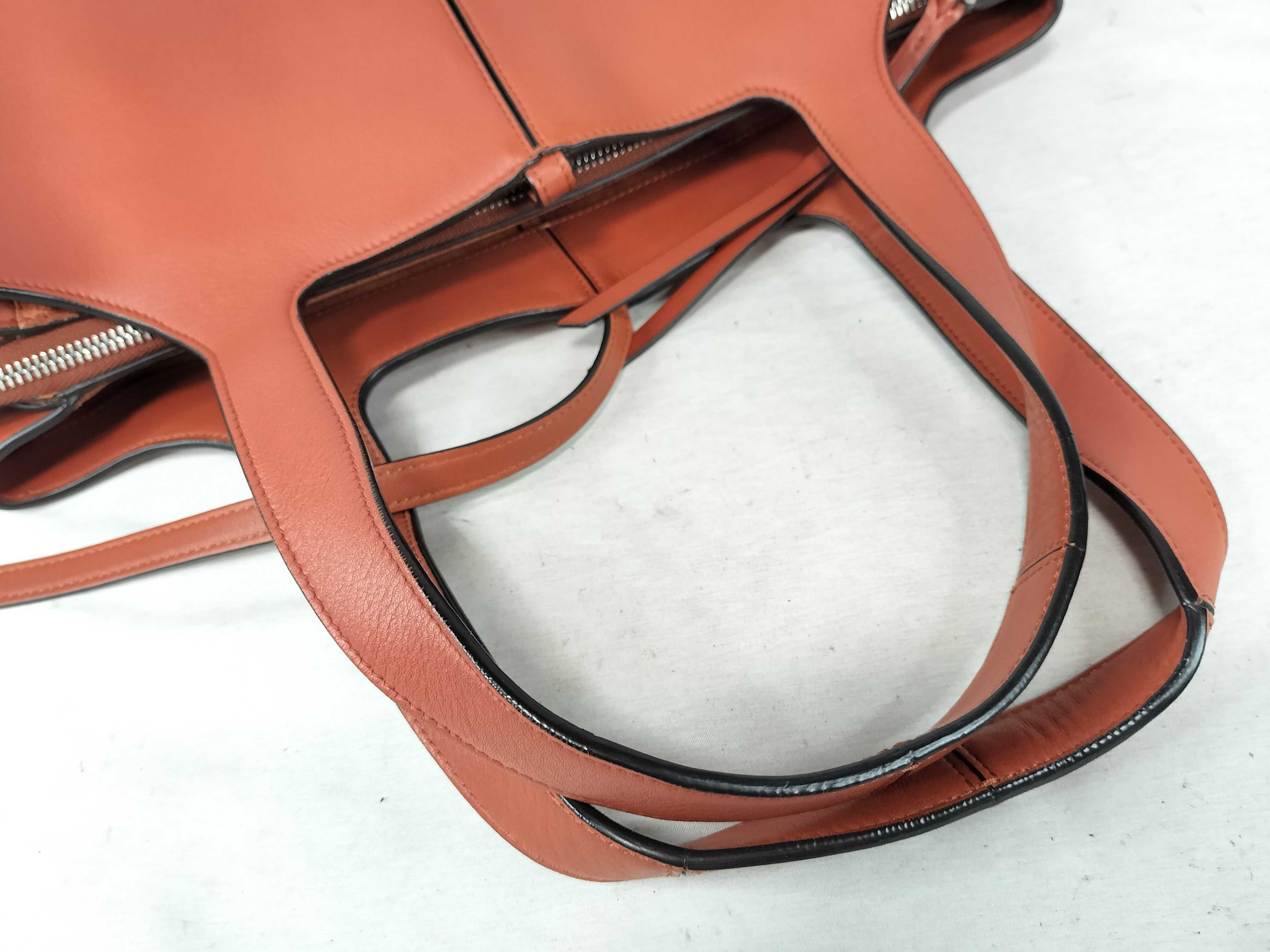 handbag, orange handbag — view 3