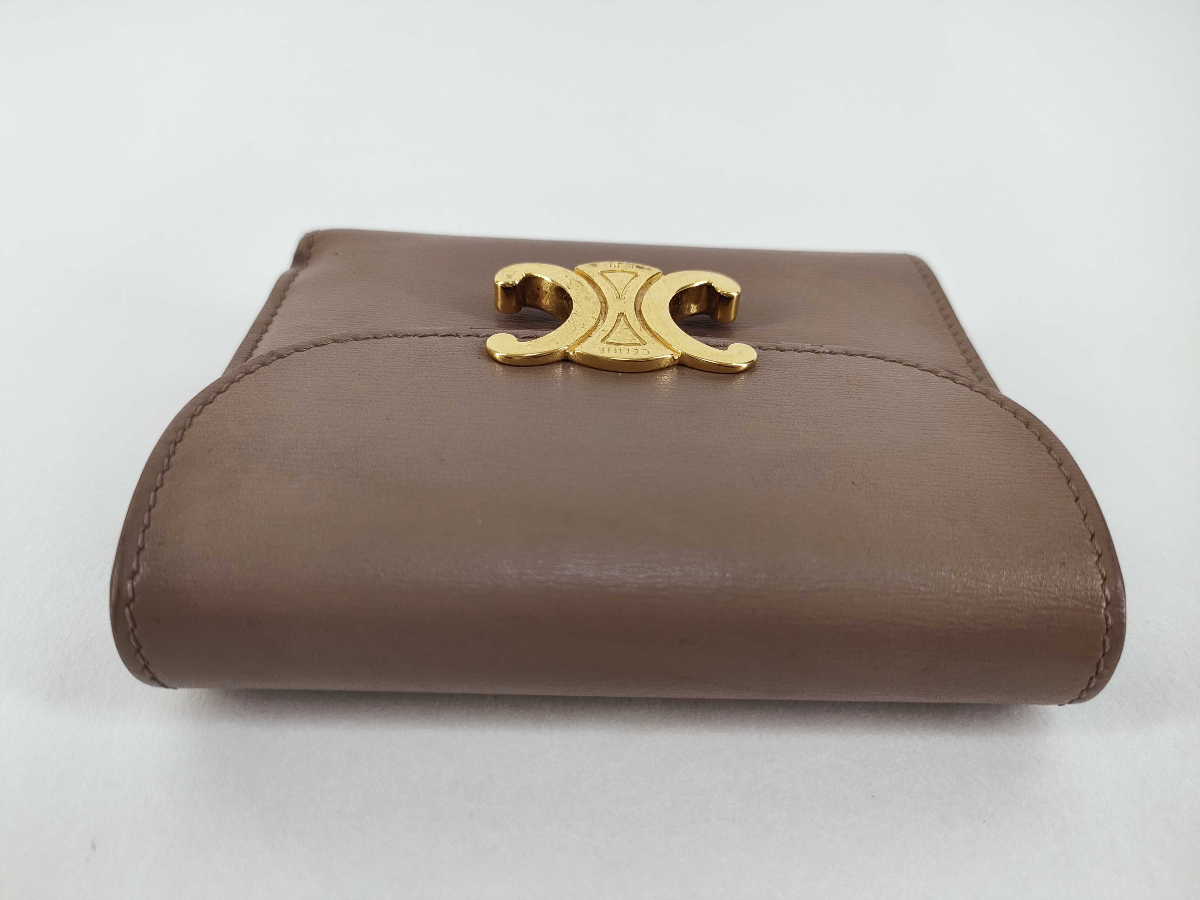 Triomphe Small Flap Wallet, Greige — view 5