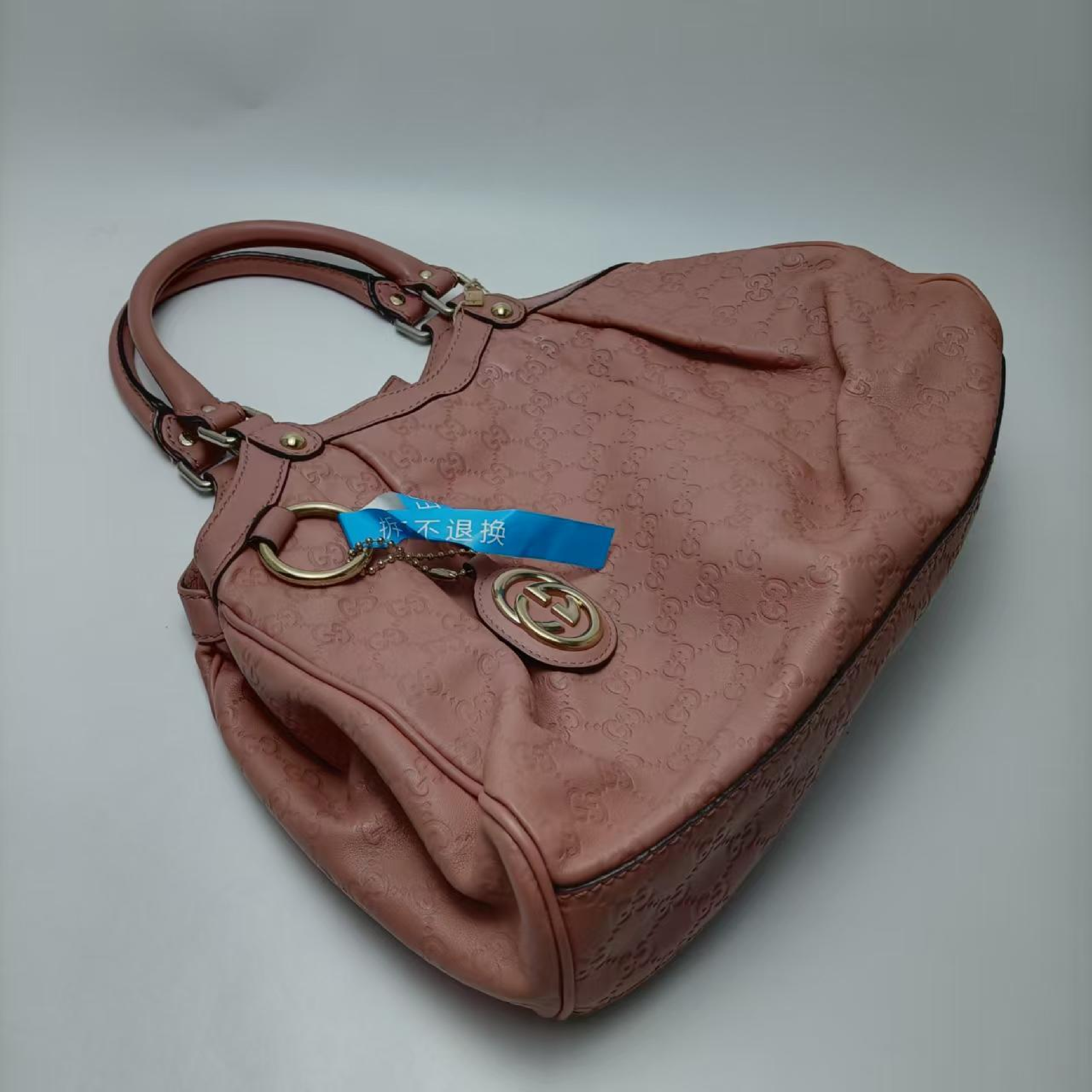 Other Cowhide Shoulder Bag 211944 Shoulder Bag — view 4