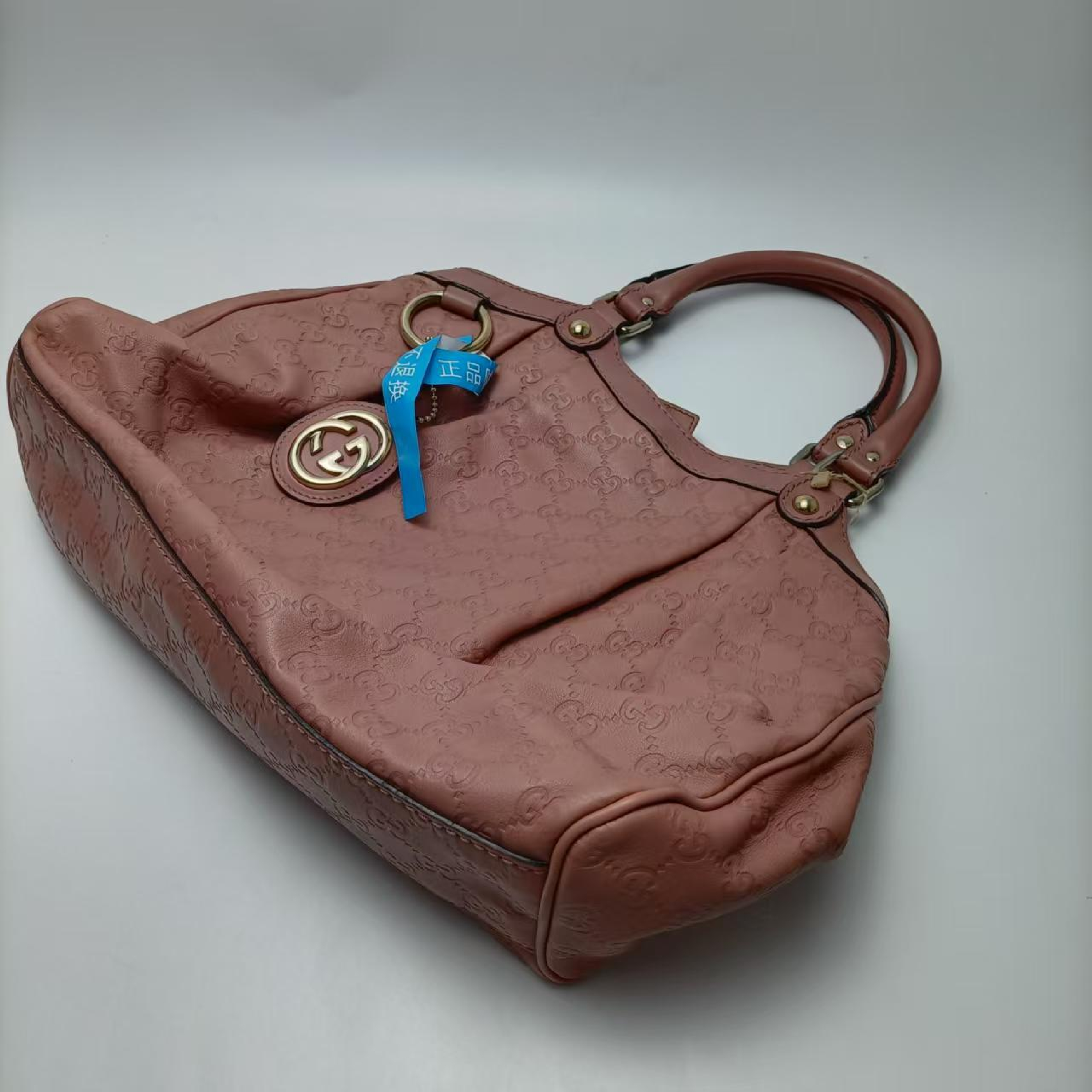 Other Cowhide Shoulder Bag 211944 Shoulder Bag — view 5