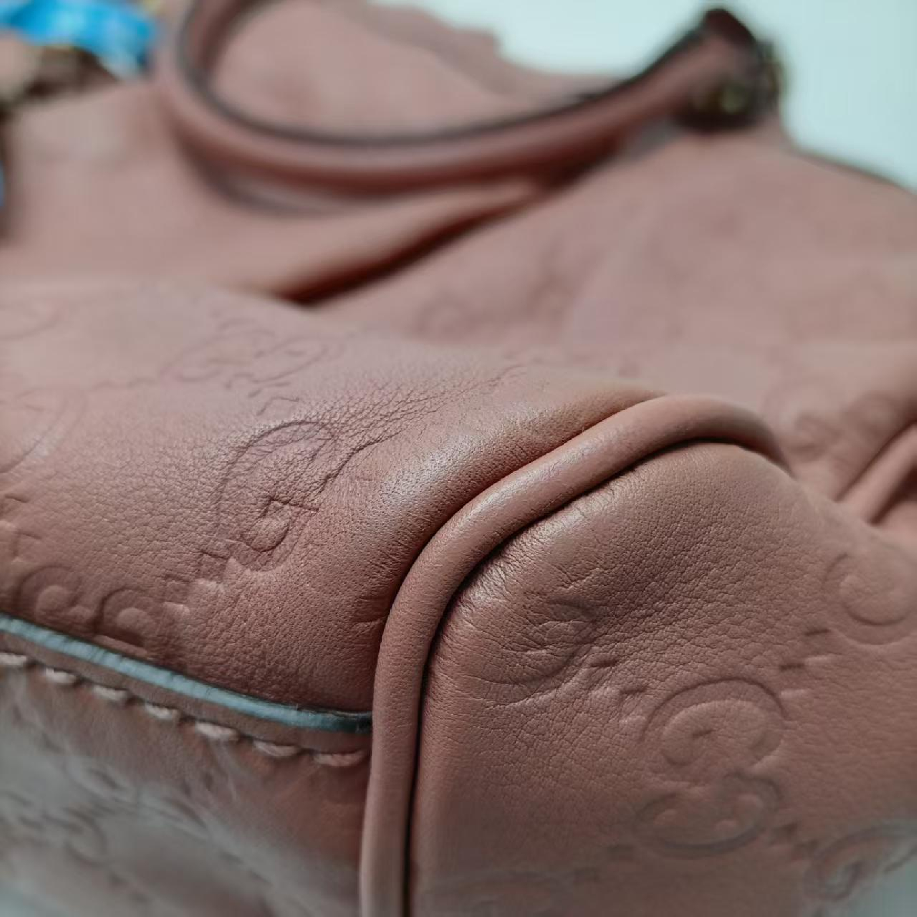 Other Cowhide Shoulder Bag 211944 Shoulder Bag — view 7