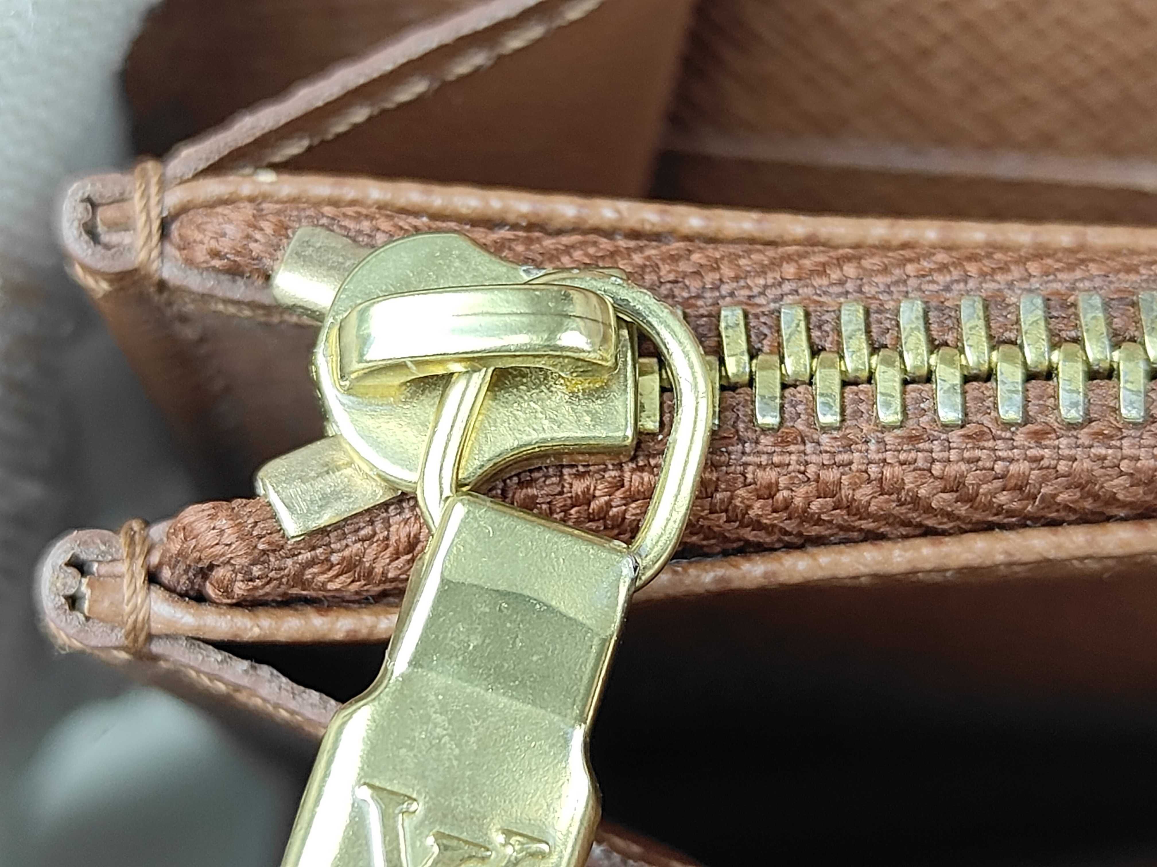 Monogram Portefeuille Sarah Wallet — view 8