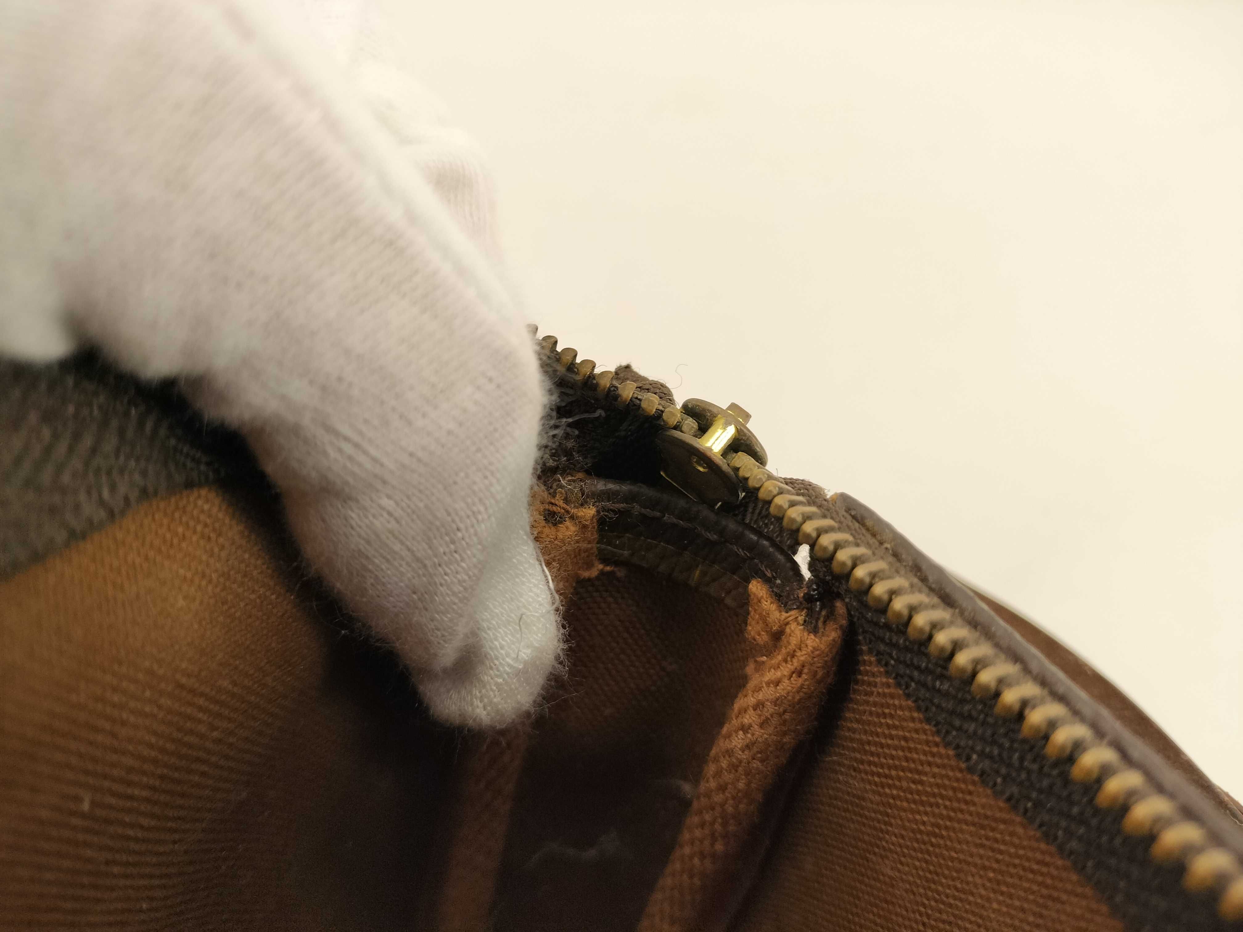 Monogram Pochette Accessoires M51980 (chain broken) — view 12