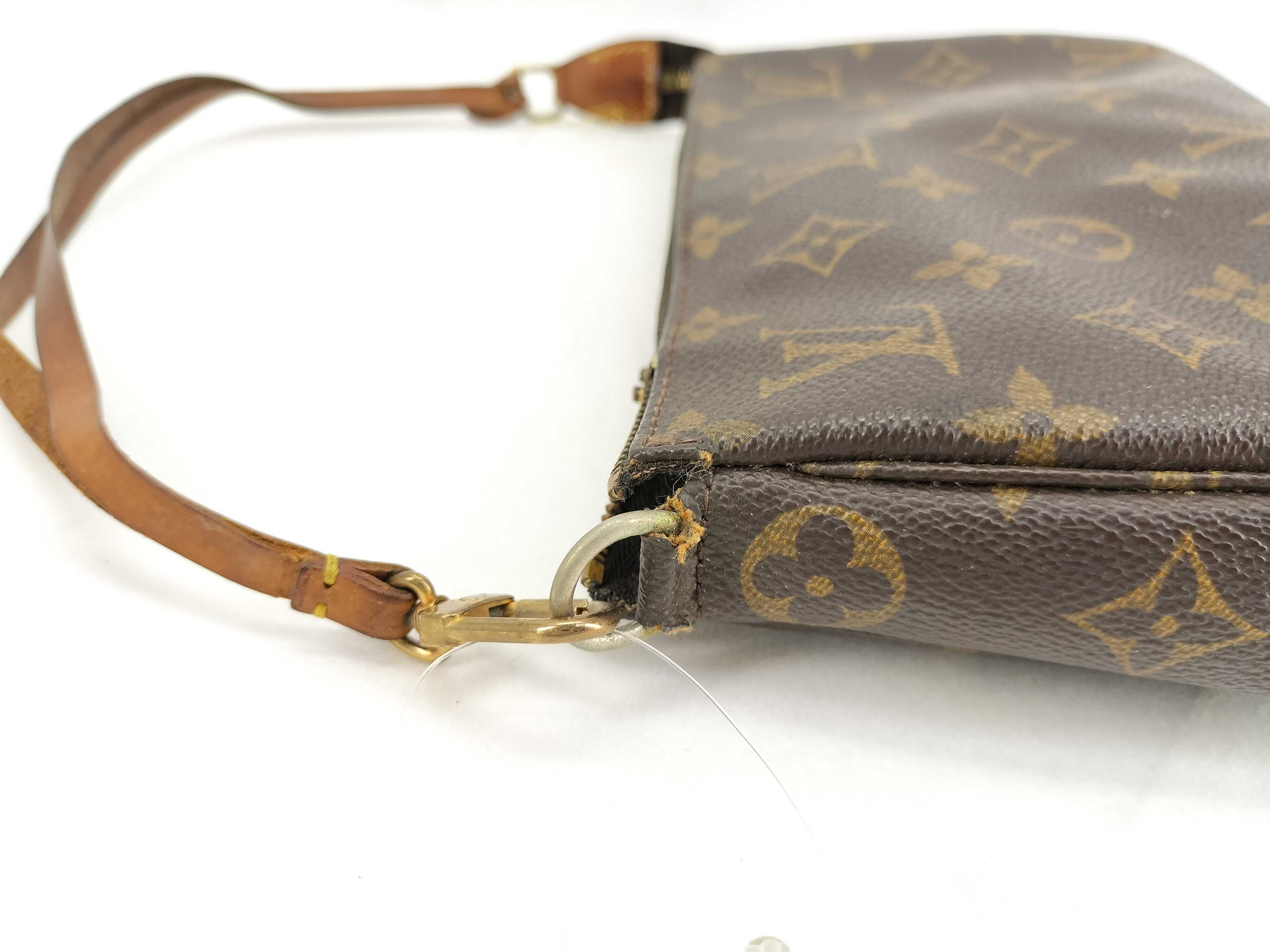 Monogram Pochette Accessoires M51980 (chain broken) — view 5