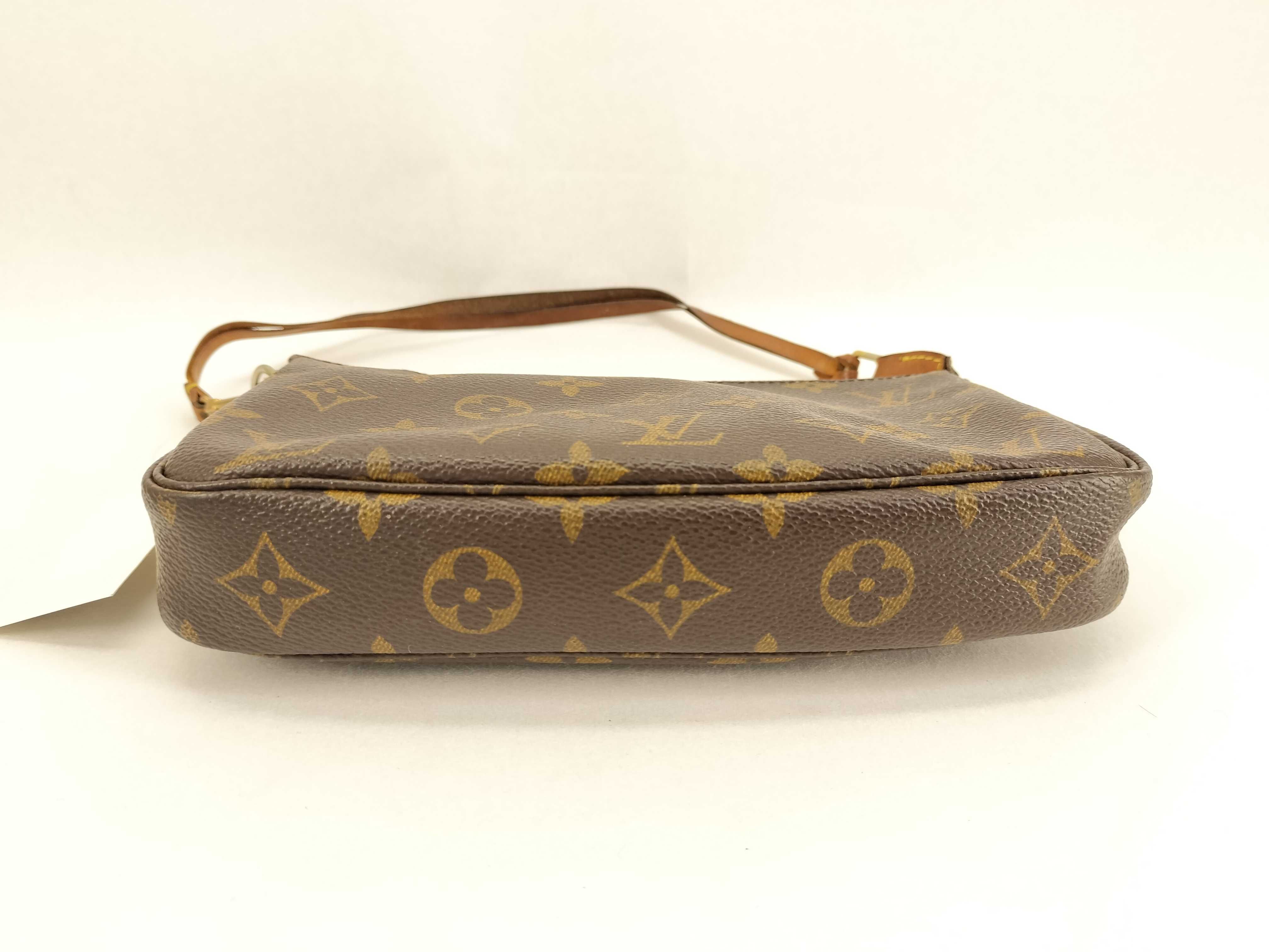 Monogram Pochette Accessoires M51980 (chain broken) — view 6