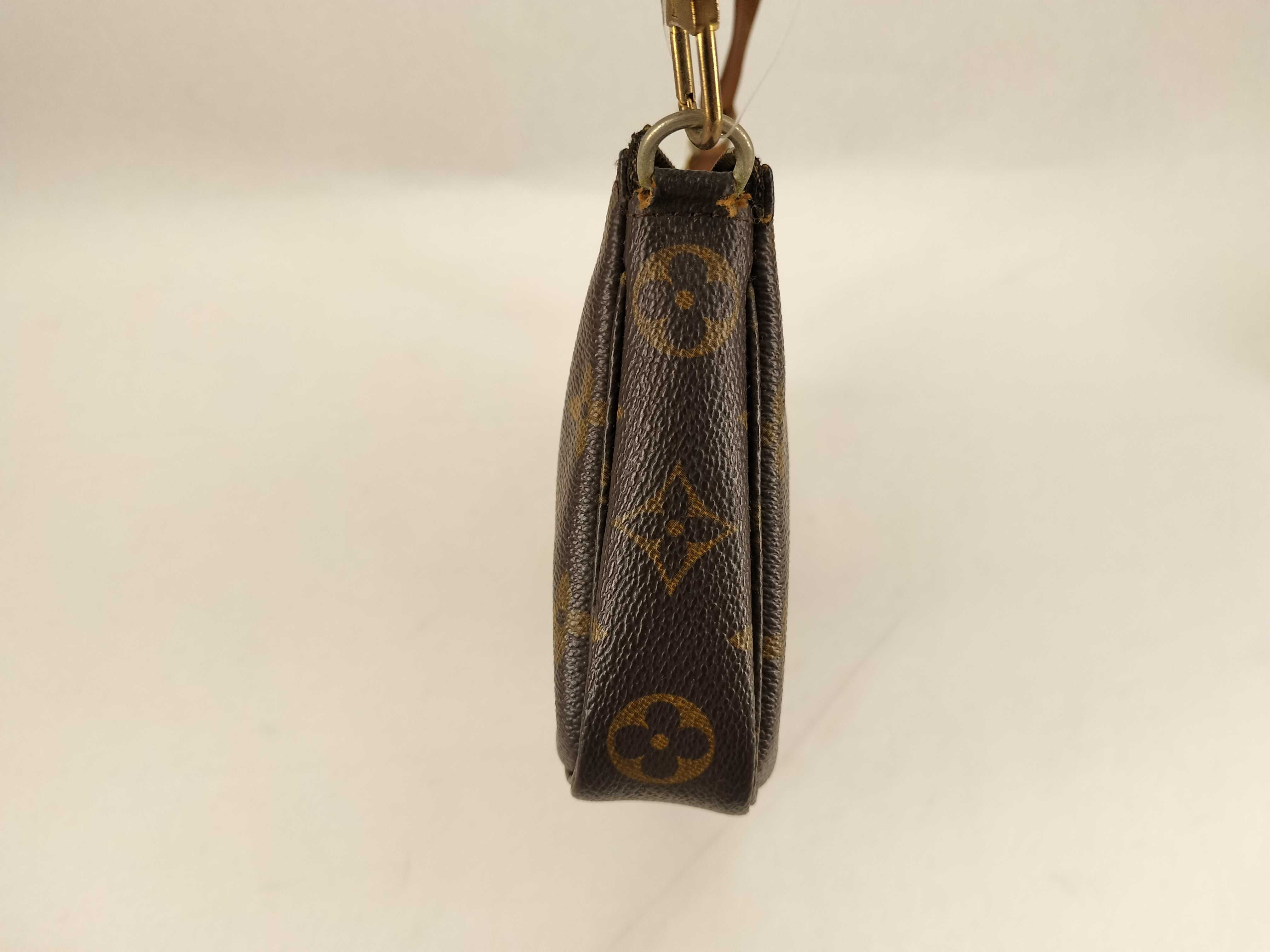 Monogram Pochette Accessoires M51980 (chain broken) — view 8
