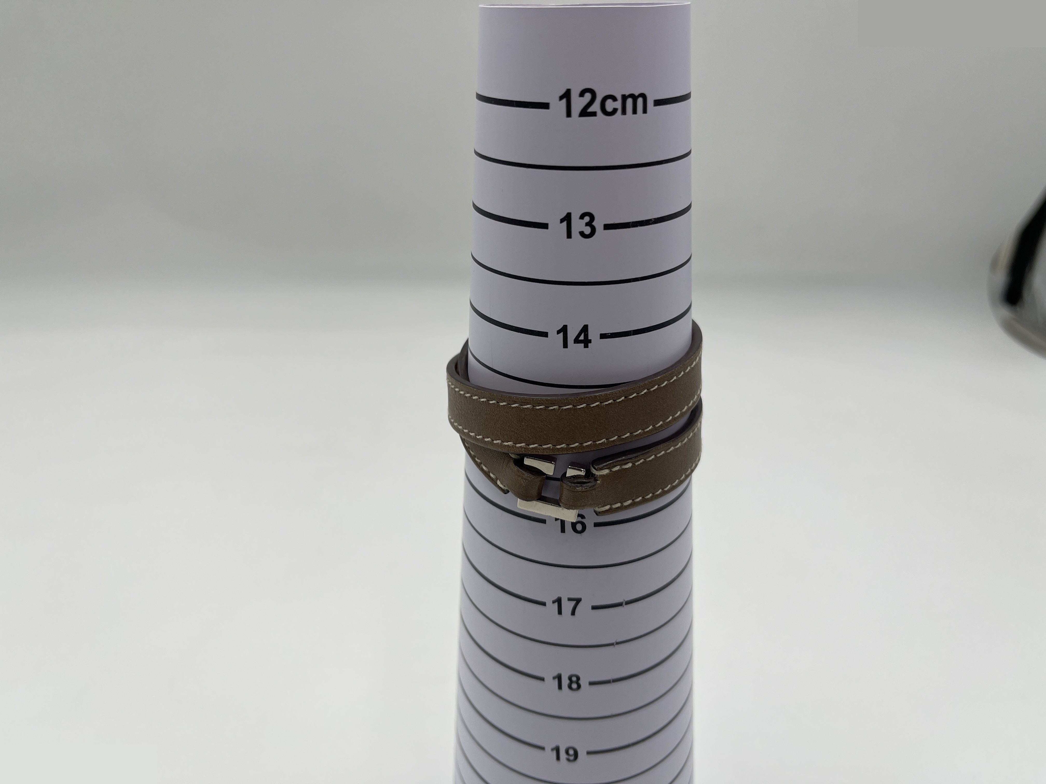 Rival Double Tour, approximately 32 cm in length. — view 5