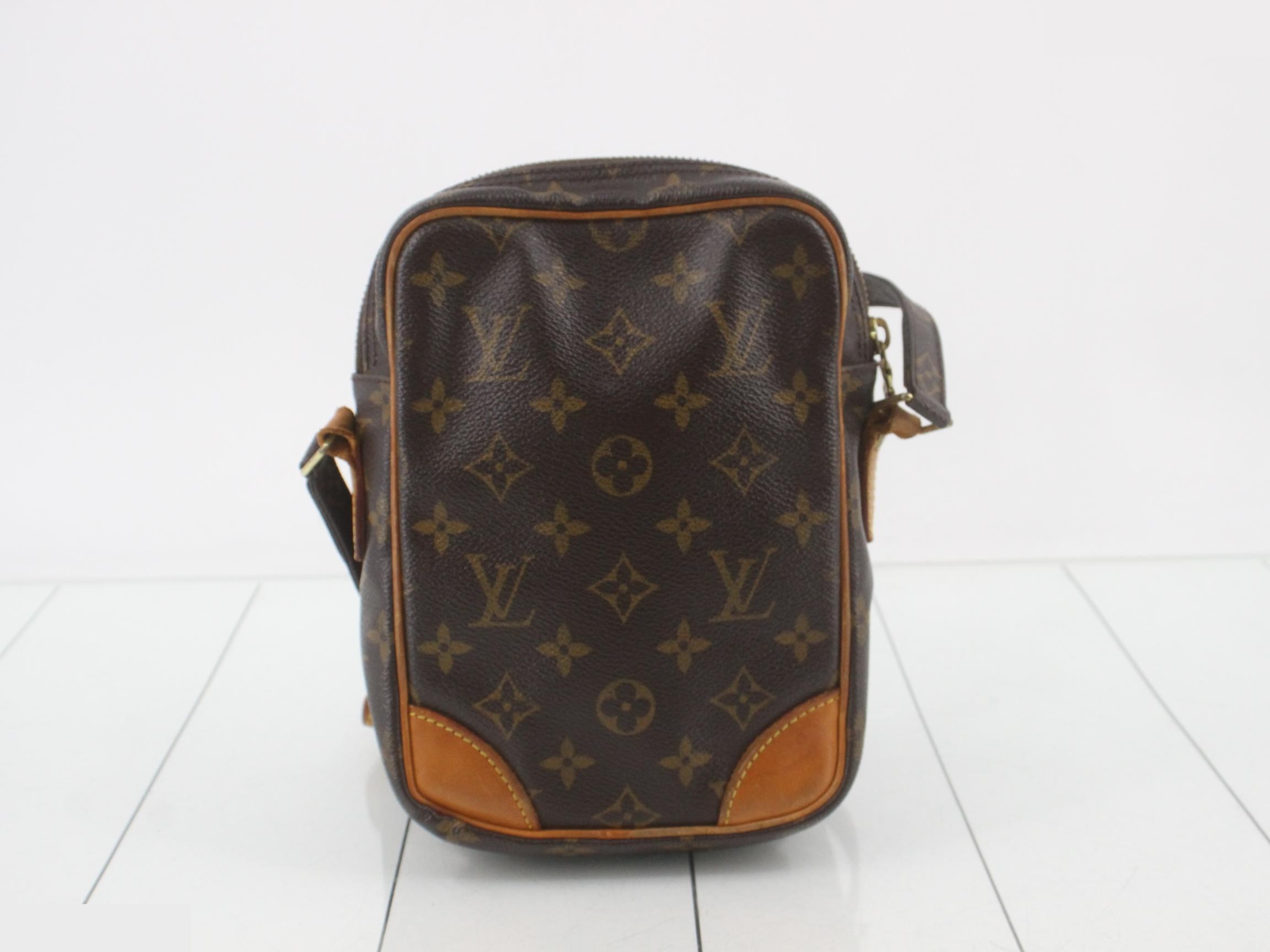 Monogram Amazon — view 2