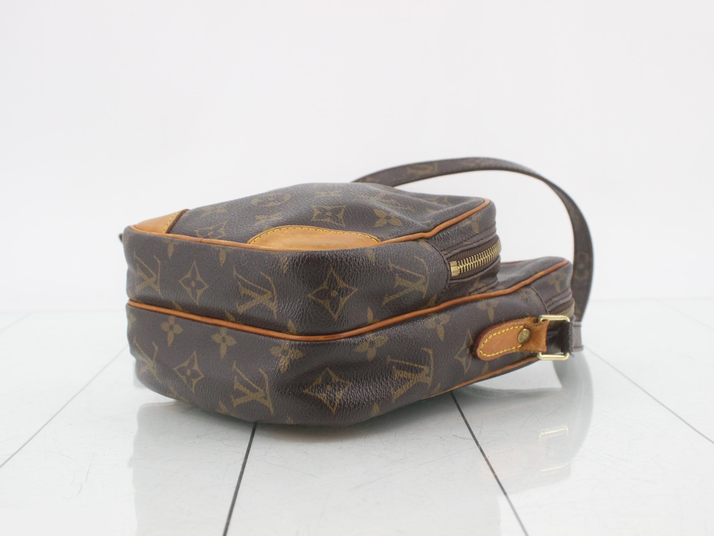 Monogram Amazon — view 6