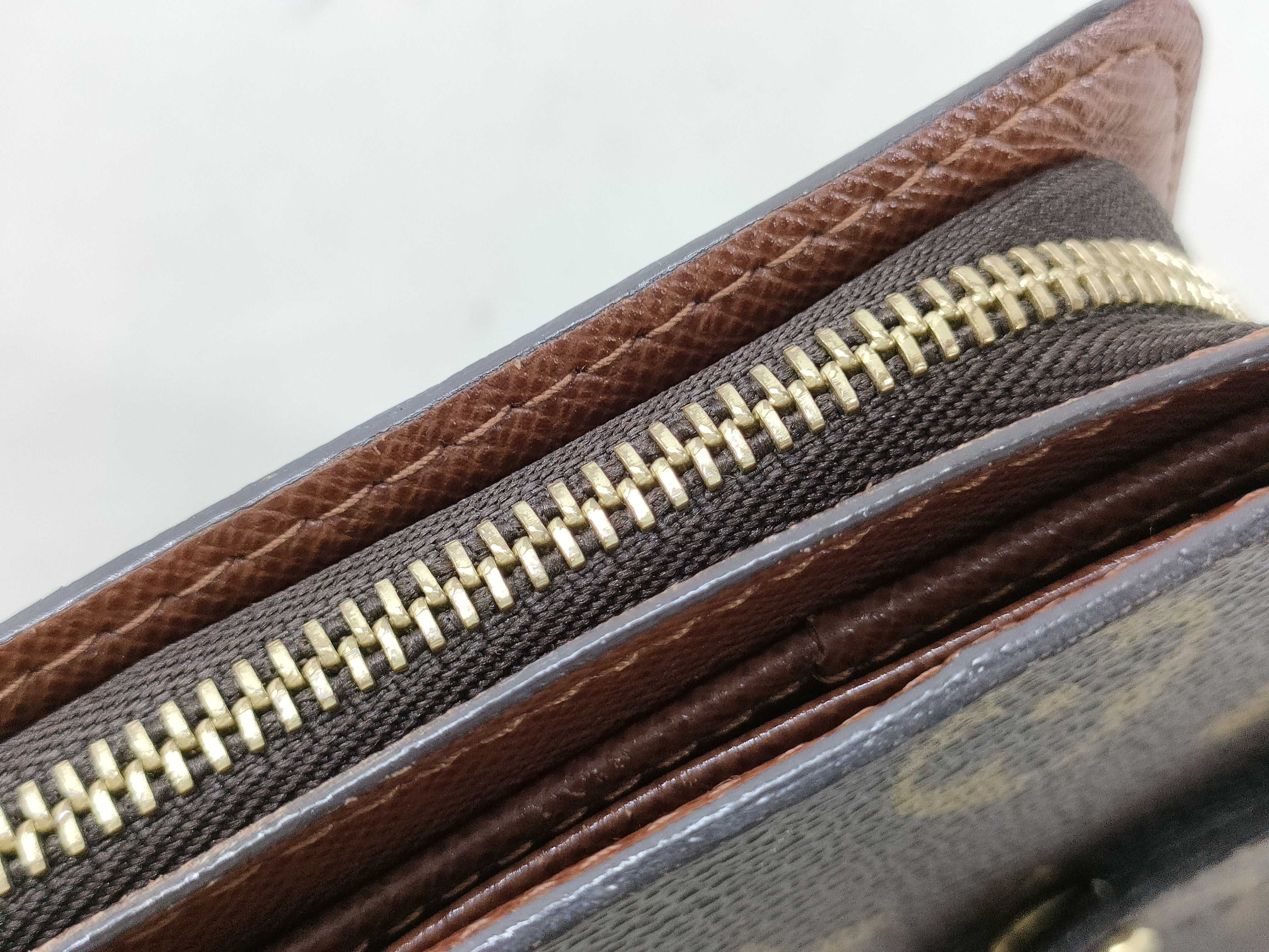 Monogram Louis Vuitton Compact Zip Wallet — view 4