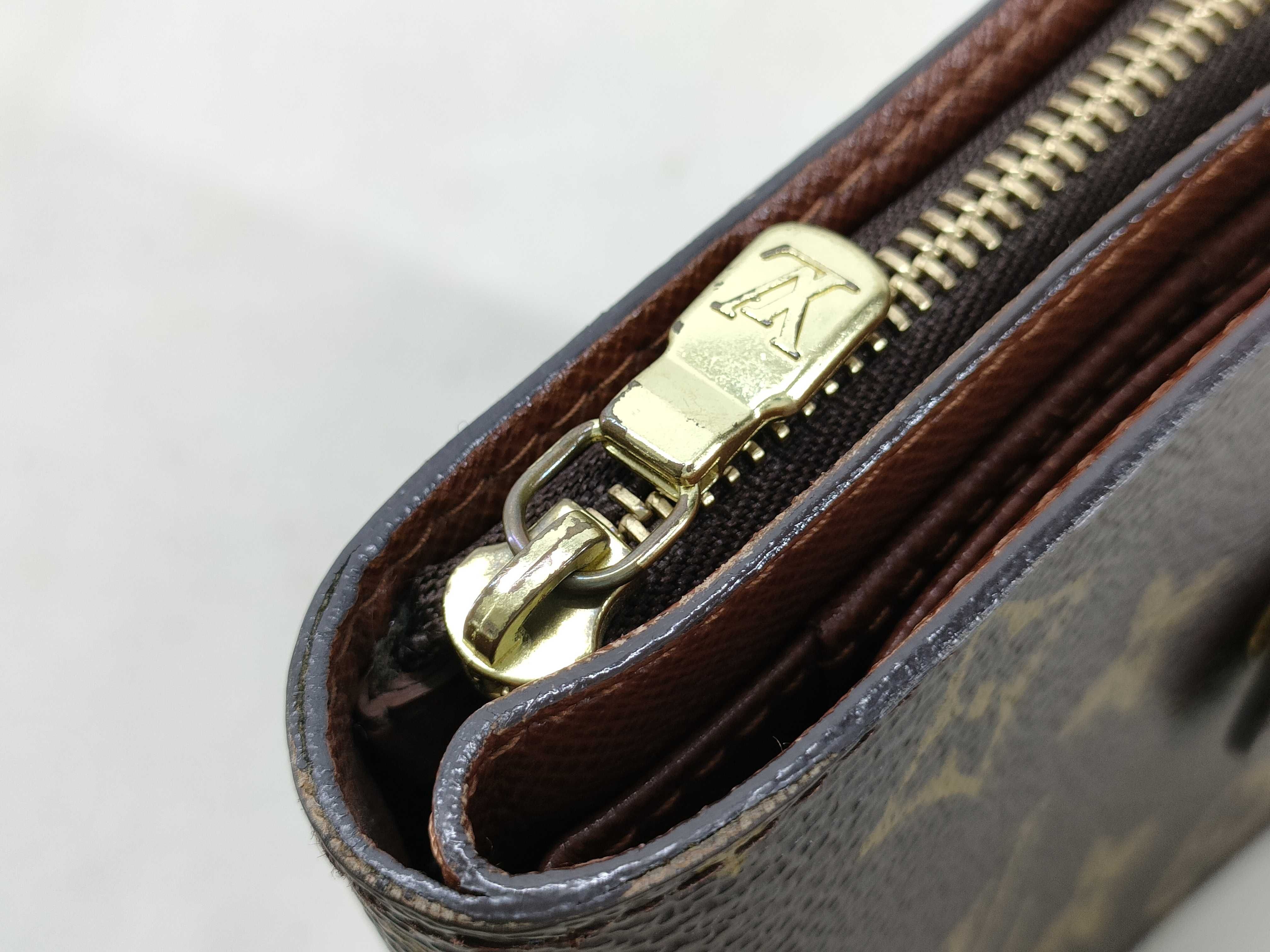 Monogram Louis Vuitton Compact Zip Wallet — view 5