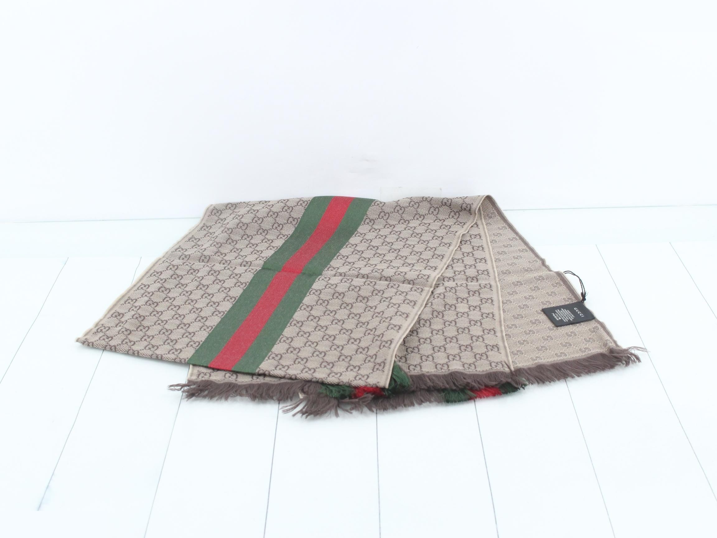 Sherry GG pattern scarf — view 3