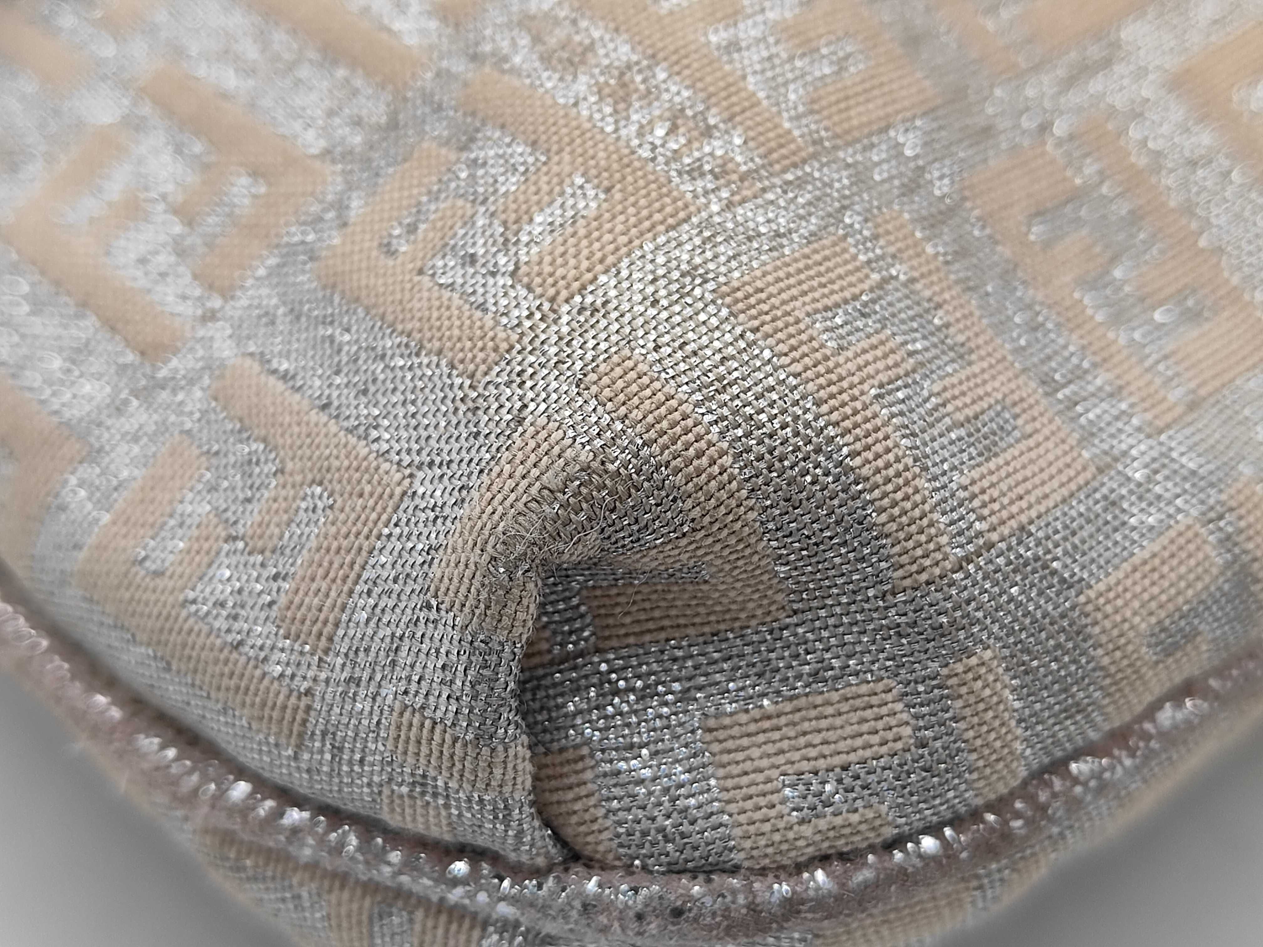 Zucchino Canvas Shoulder Bag — view 4