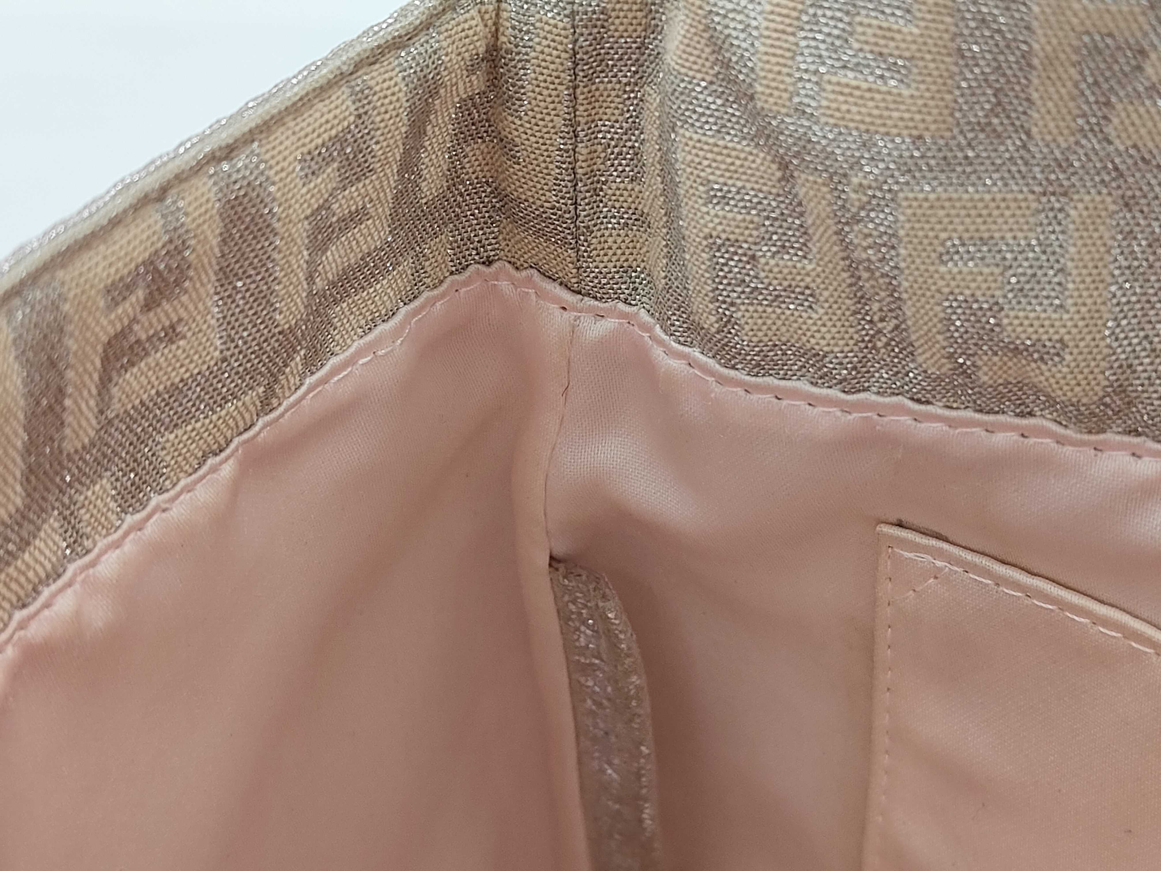 Zucchino Canvas Shoulder Bag — view 9