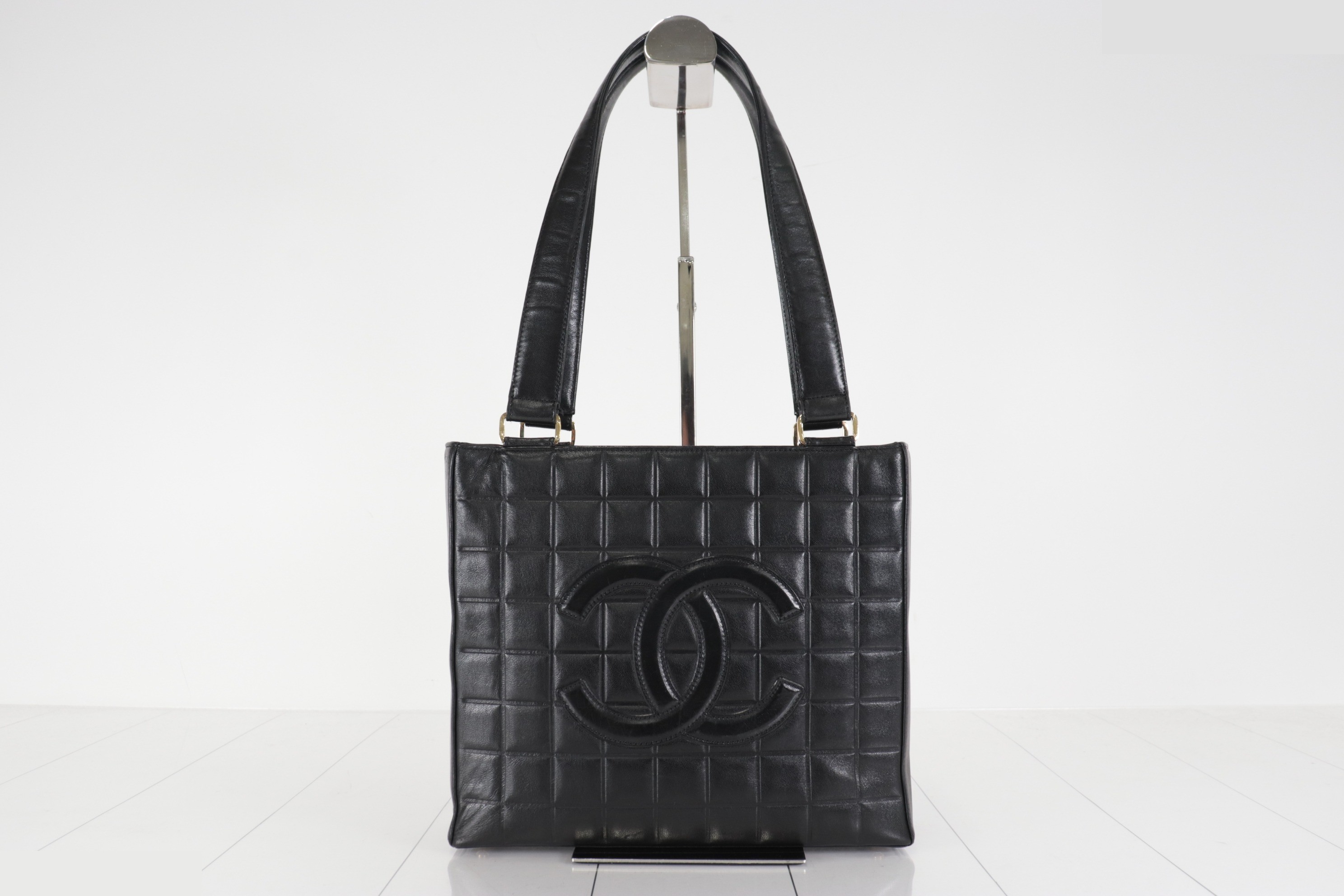 Coco Mark Lamb Tote Bag, Unit #7