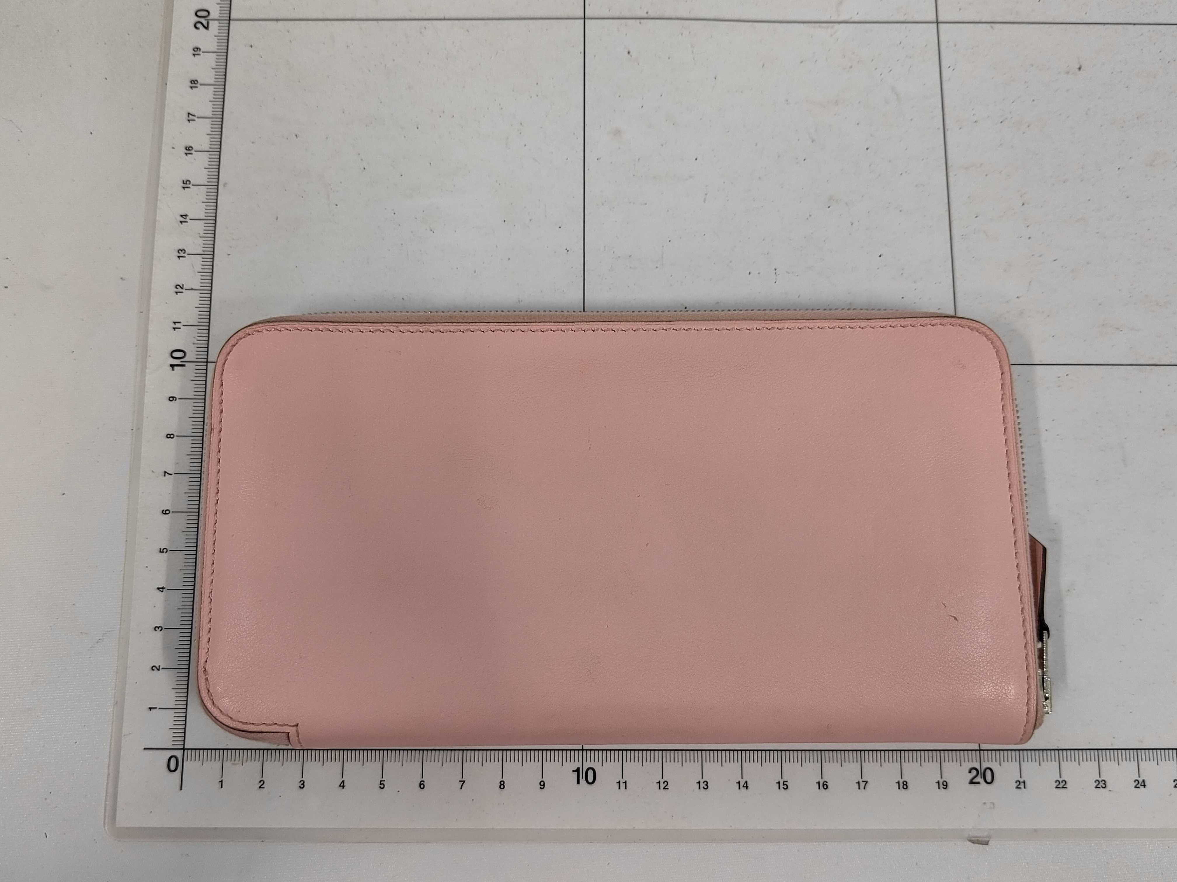 Azap Long Wallet, Veau Sikkim Leather, Pink, T Stamp — view 2