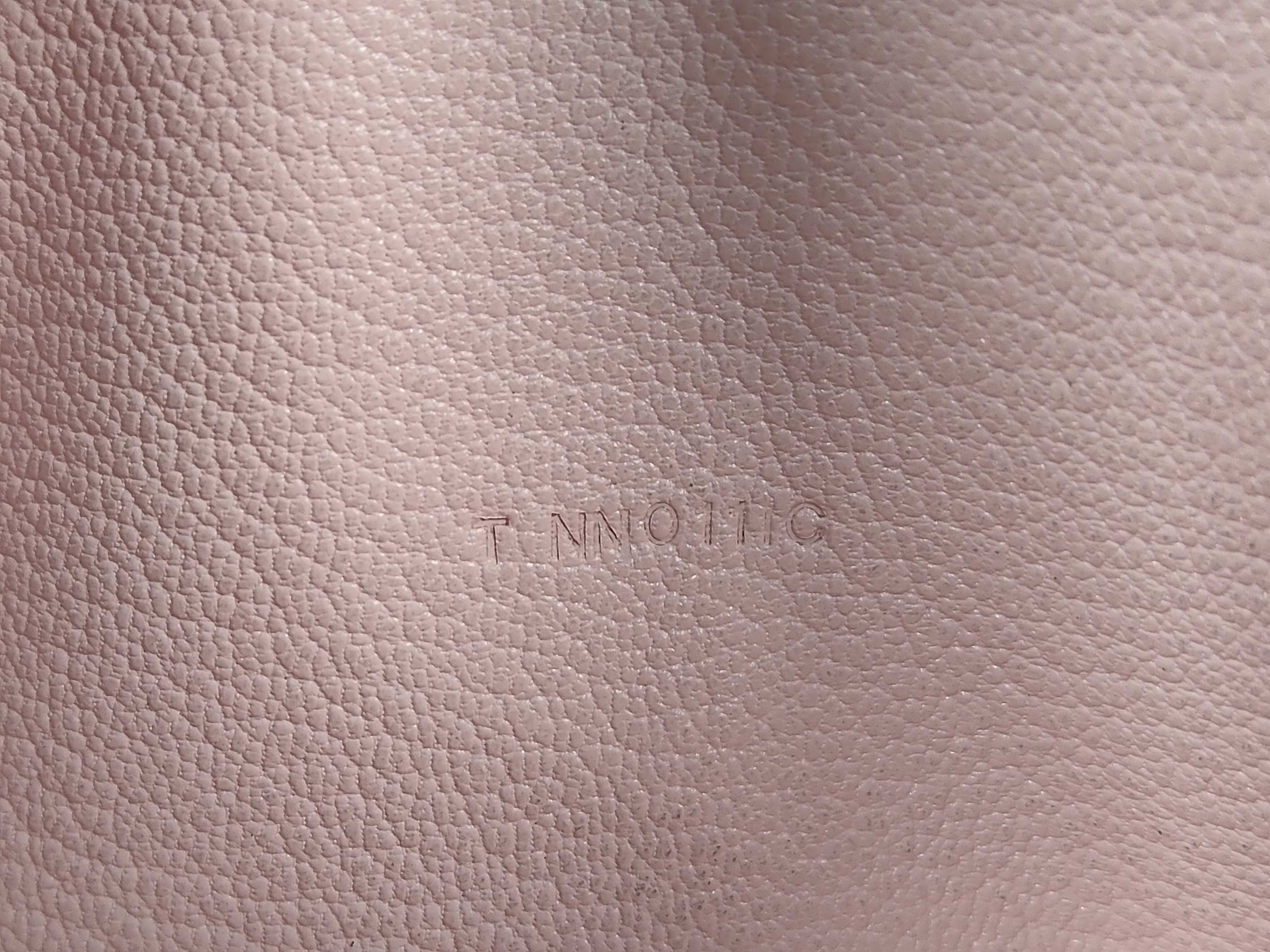 Azap Long Wallet, Veau Sikkim Leather, Pink, T Stamp — view 10