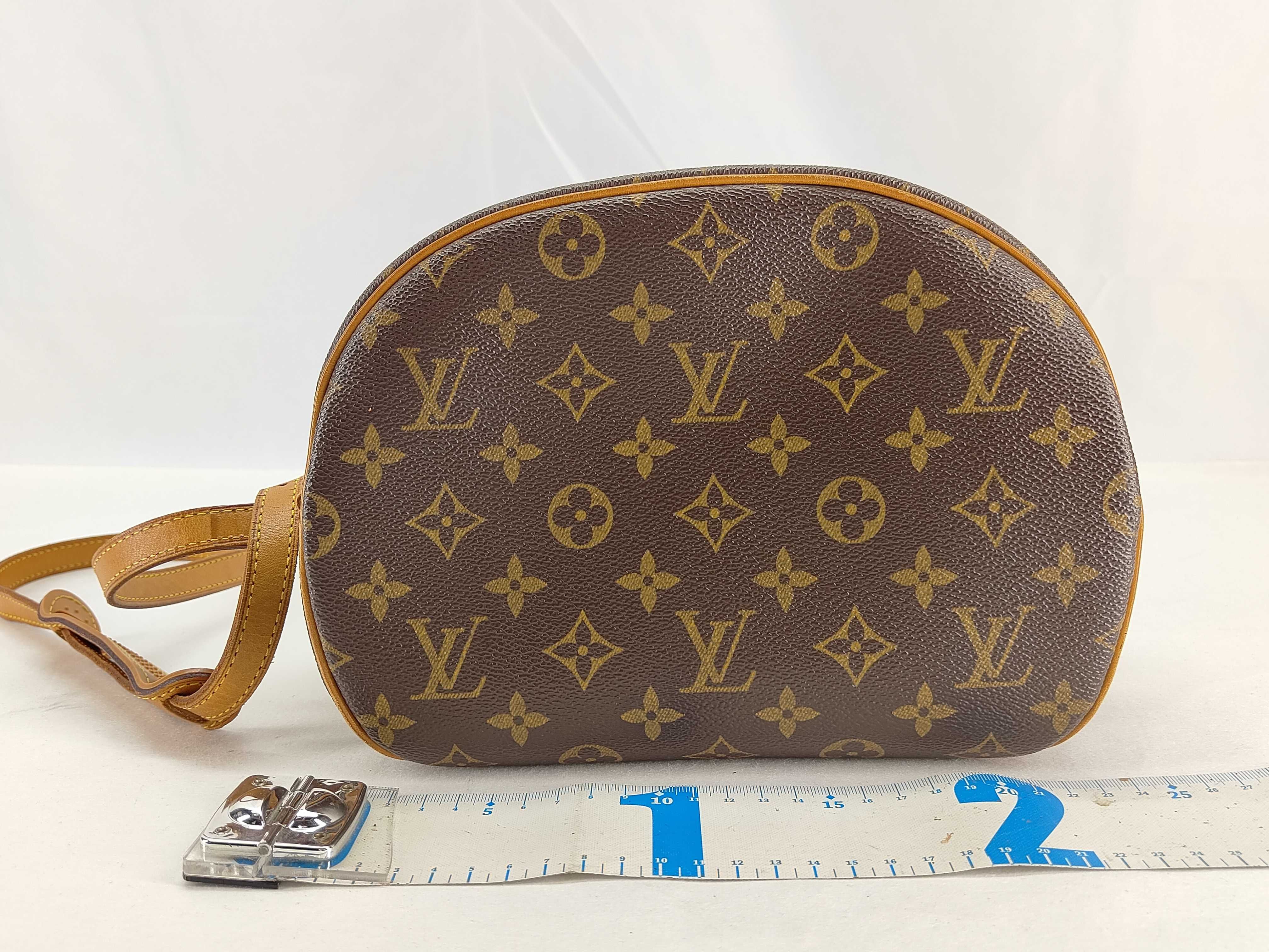 Monogram Louis Vuitton Monogram Blois M51221 BA0072 Brown Shoulder Bag — view 2