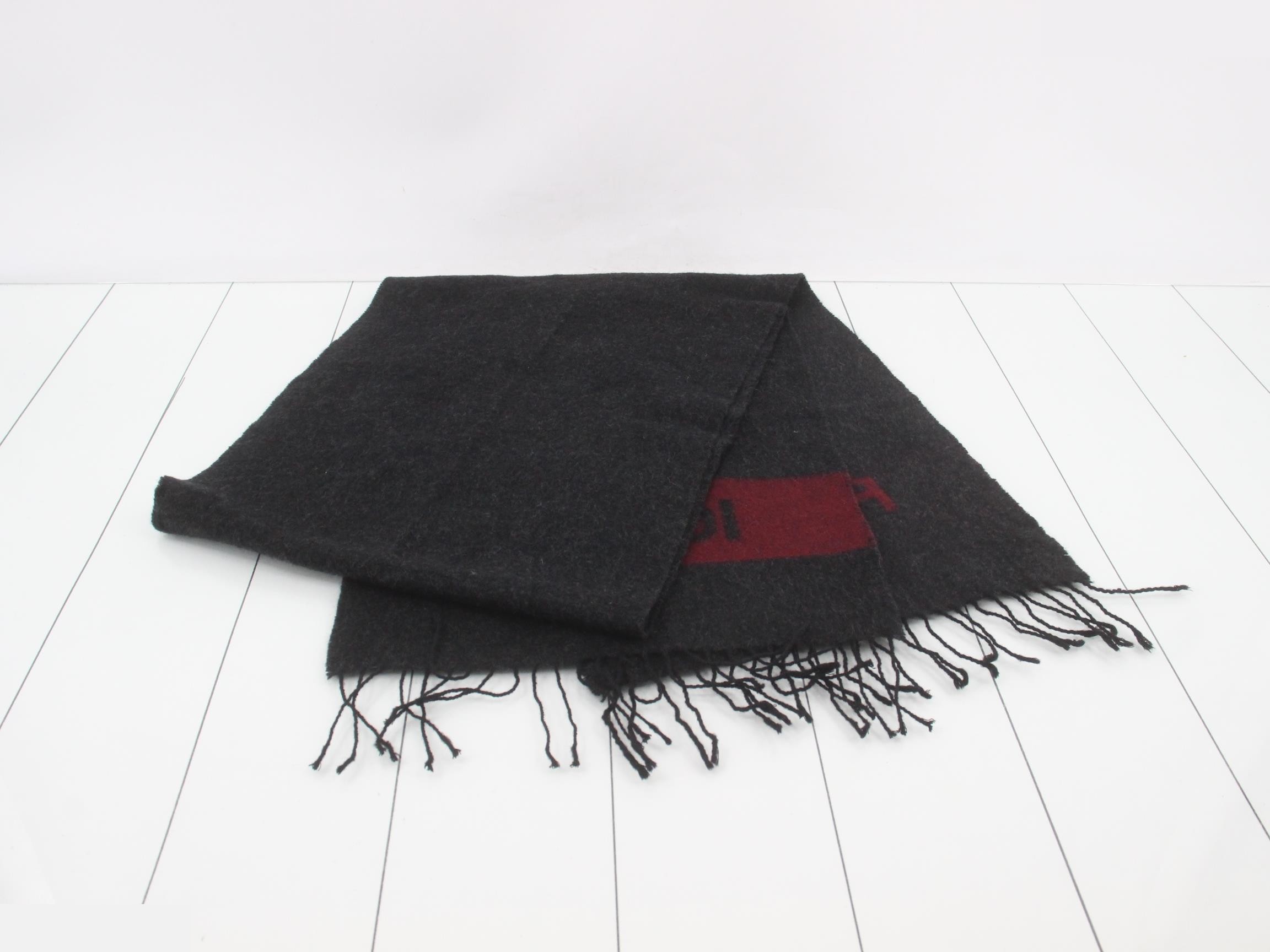 logo scarf — view 3
