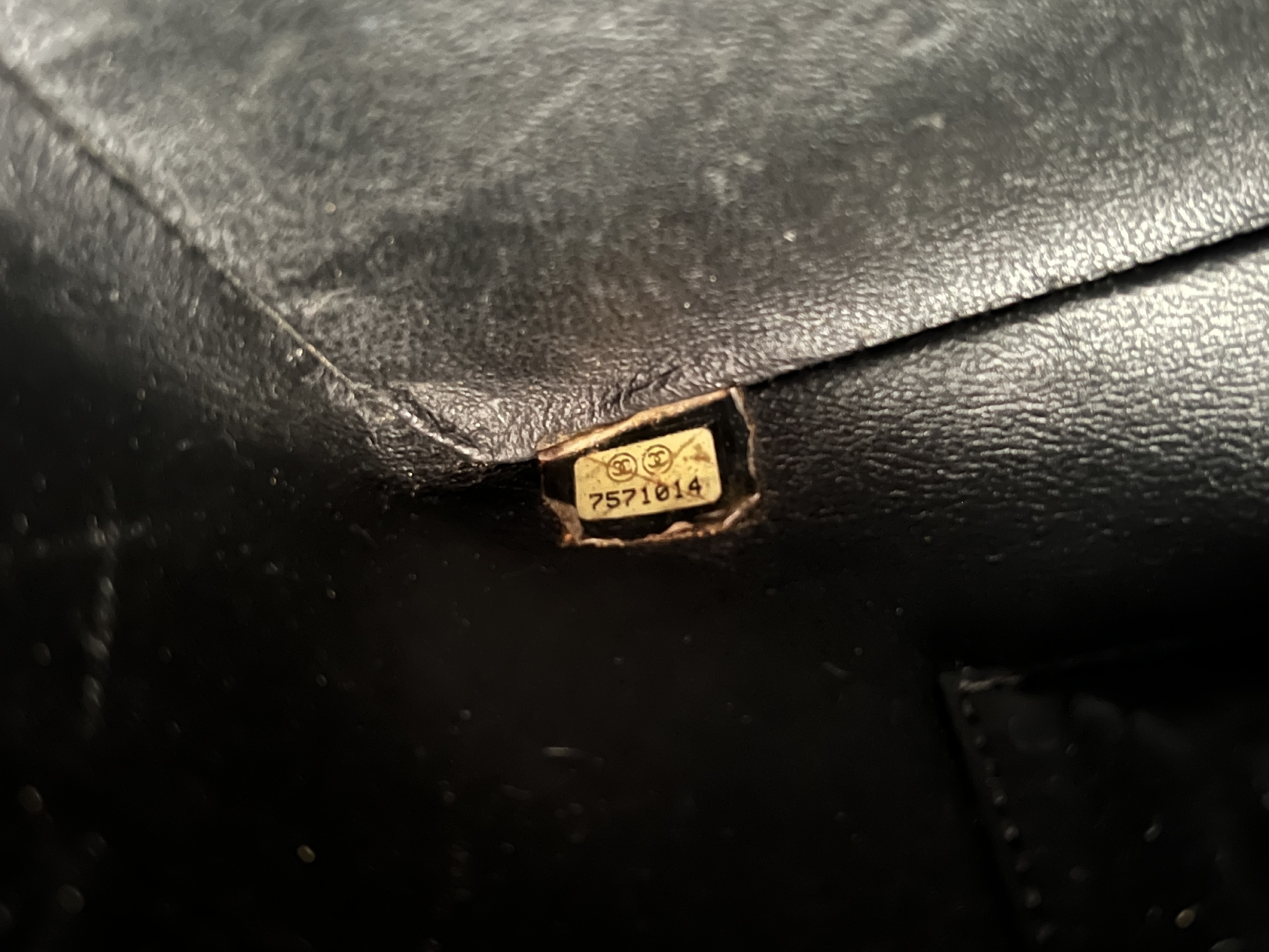 Reissue Tote Bag, Coco Mark Logo, Caviar Skin, Matelassé Leather, Series 7 Tote Bag — view 7