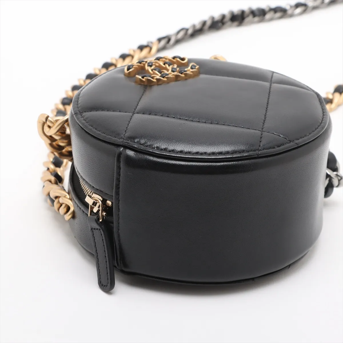 19 Lambskin Chain Shoulder Bag Round Black Gold x Silver Hardware Random Serial — view 4