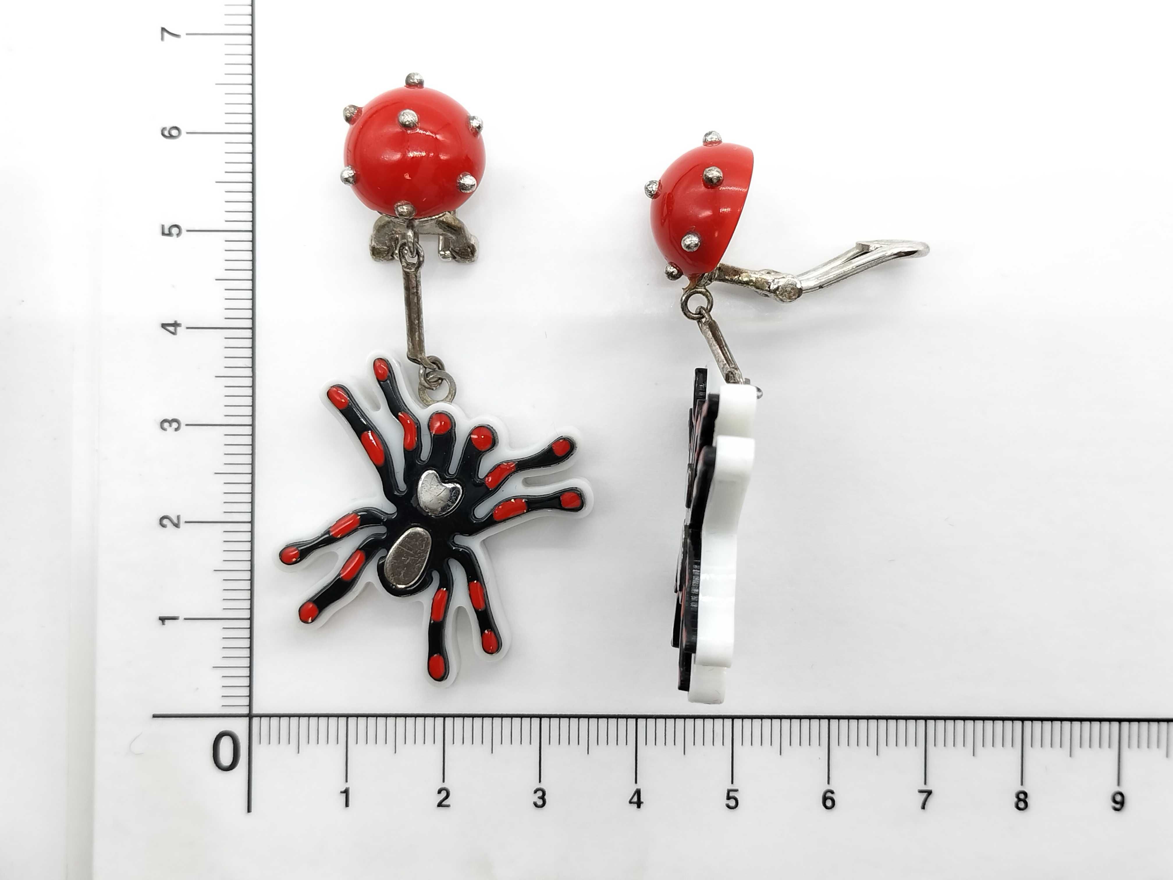 Earrings — view 7