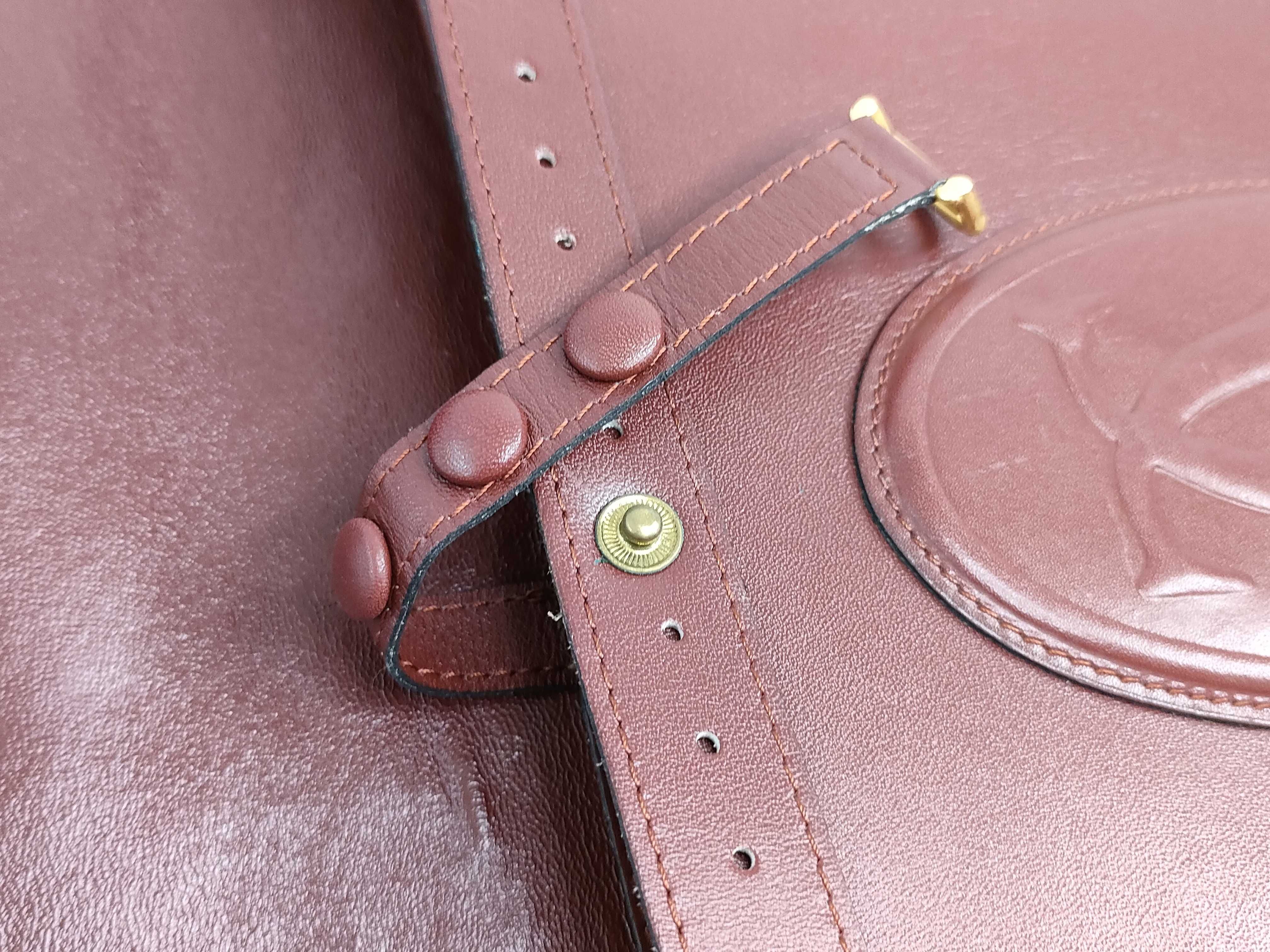 Must line leather shoulder bag. — view 13