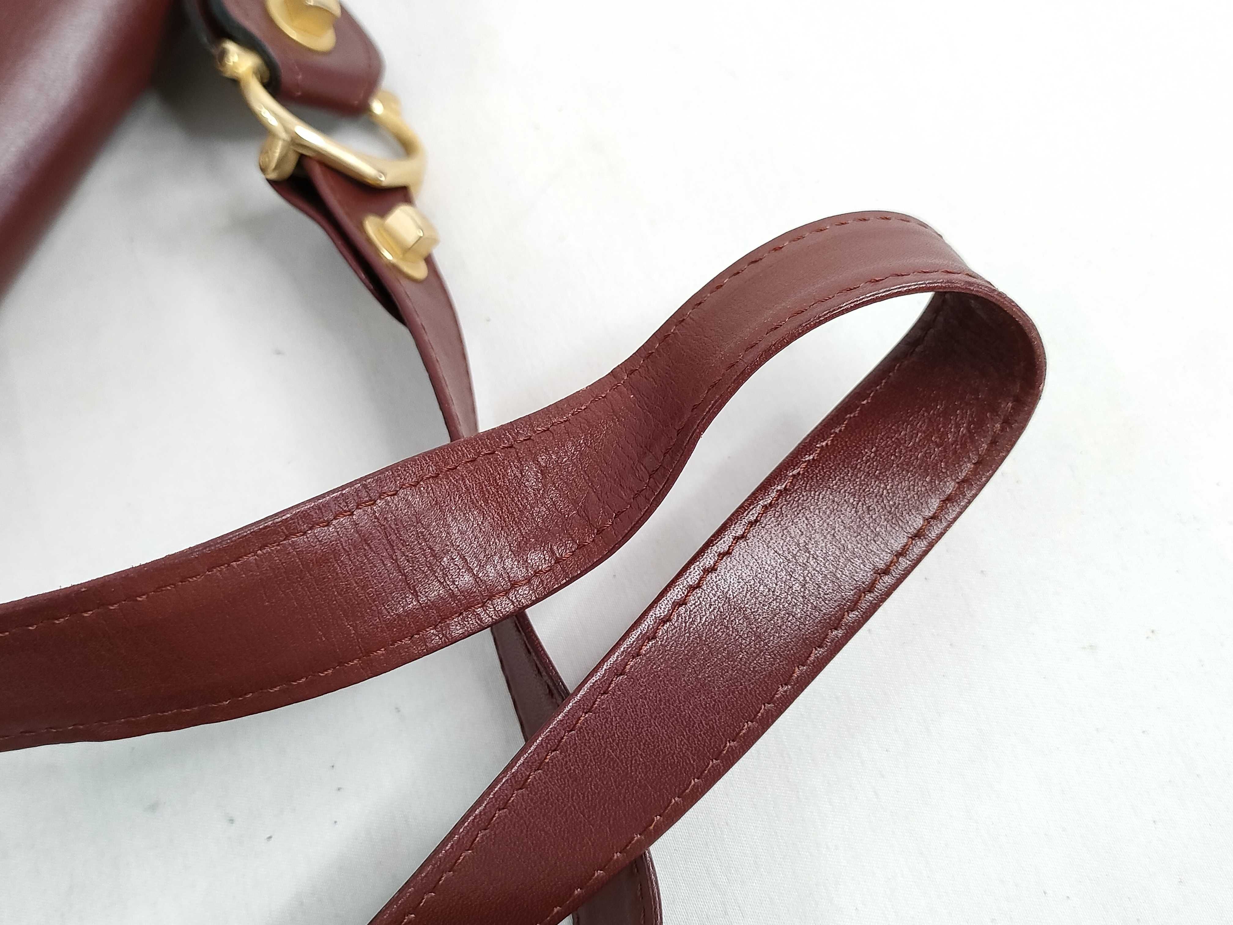 Must line leather shoulder bag. — view 4