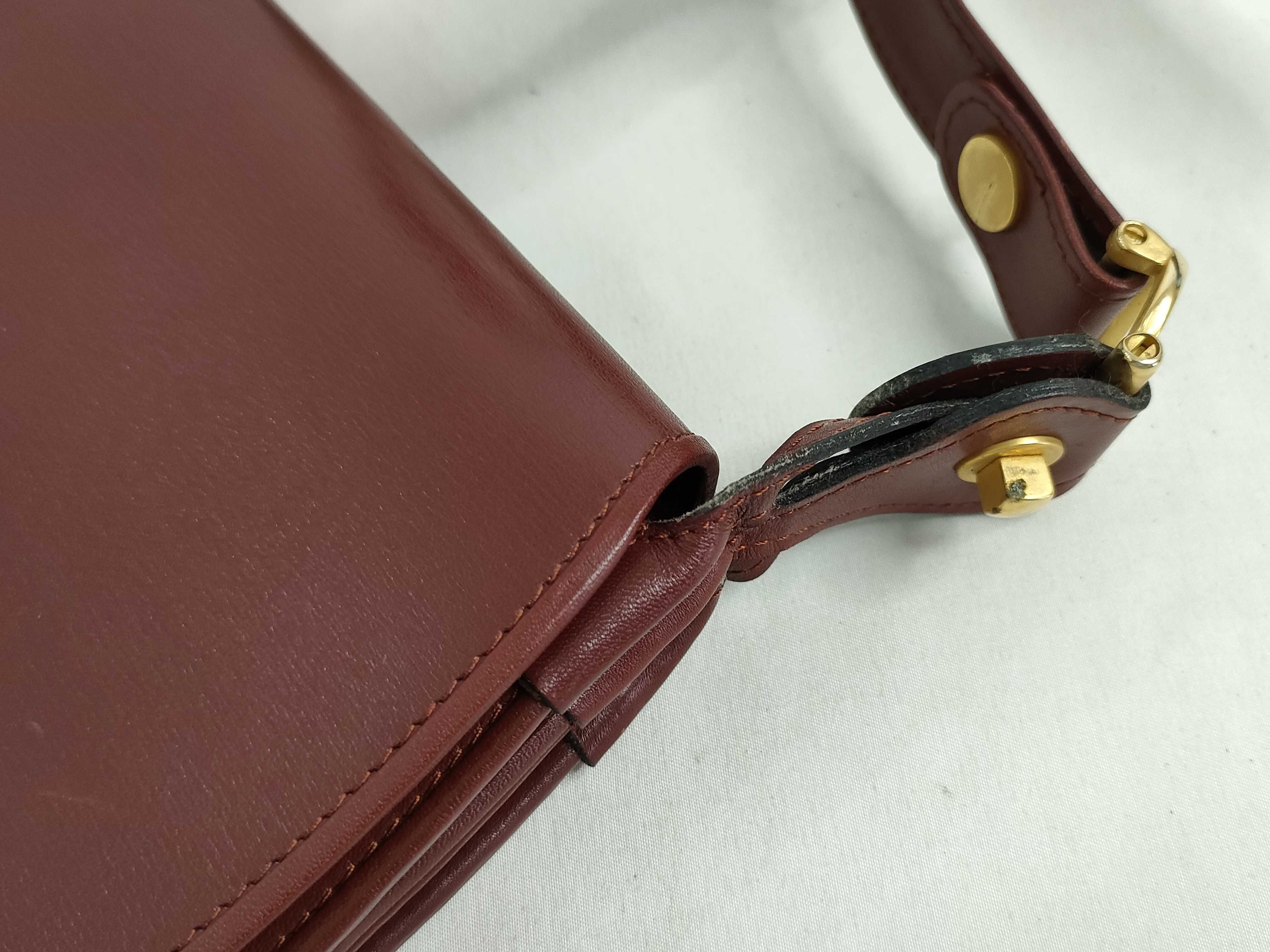 Must line leather shoulder bag. — view 5