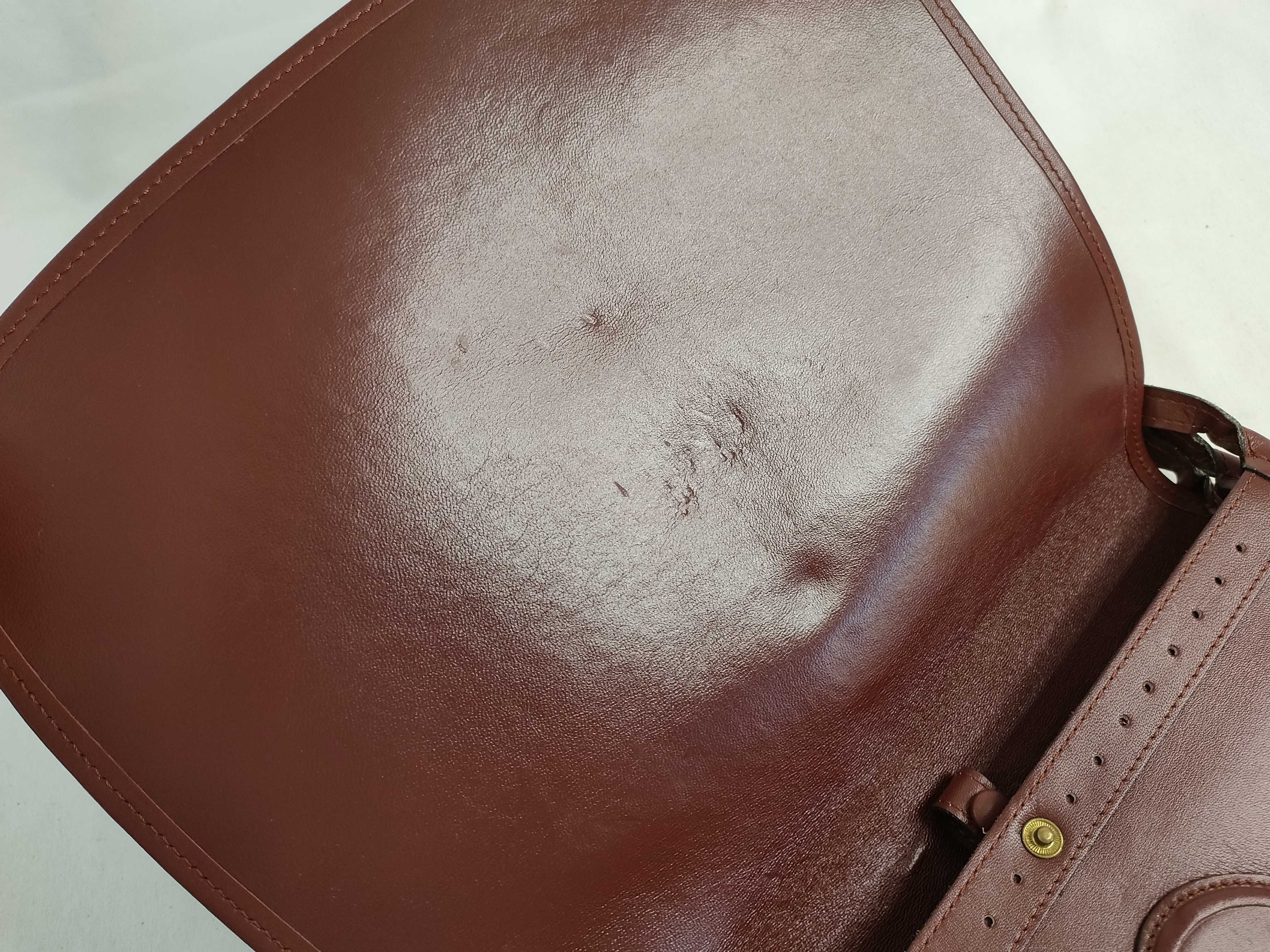 Must line leather shoulder bag. — view 8