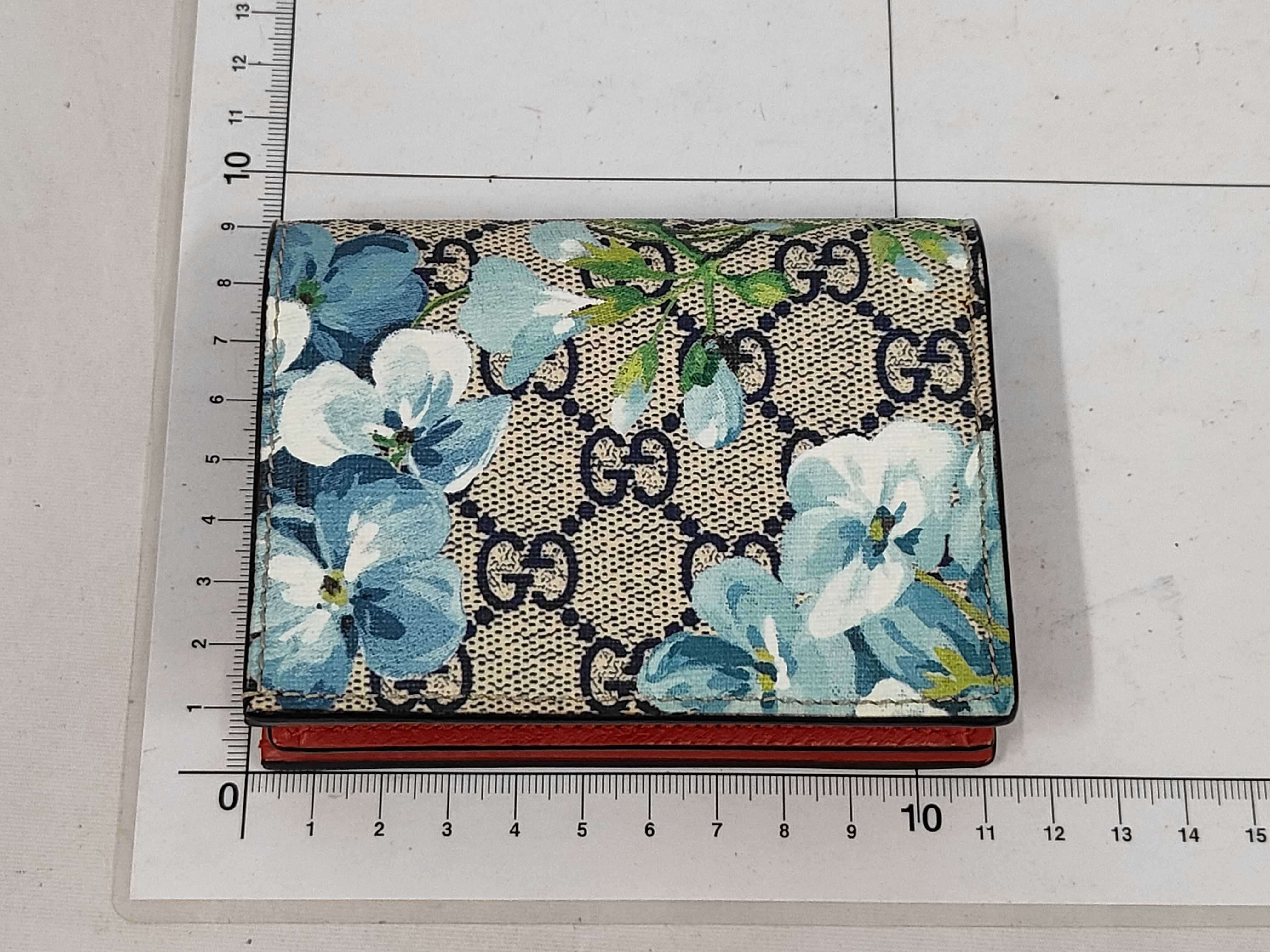 wallet — view 2