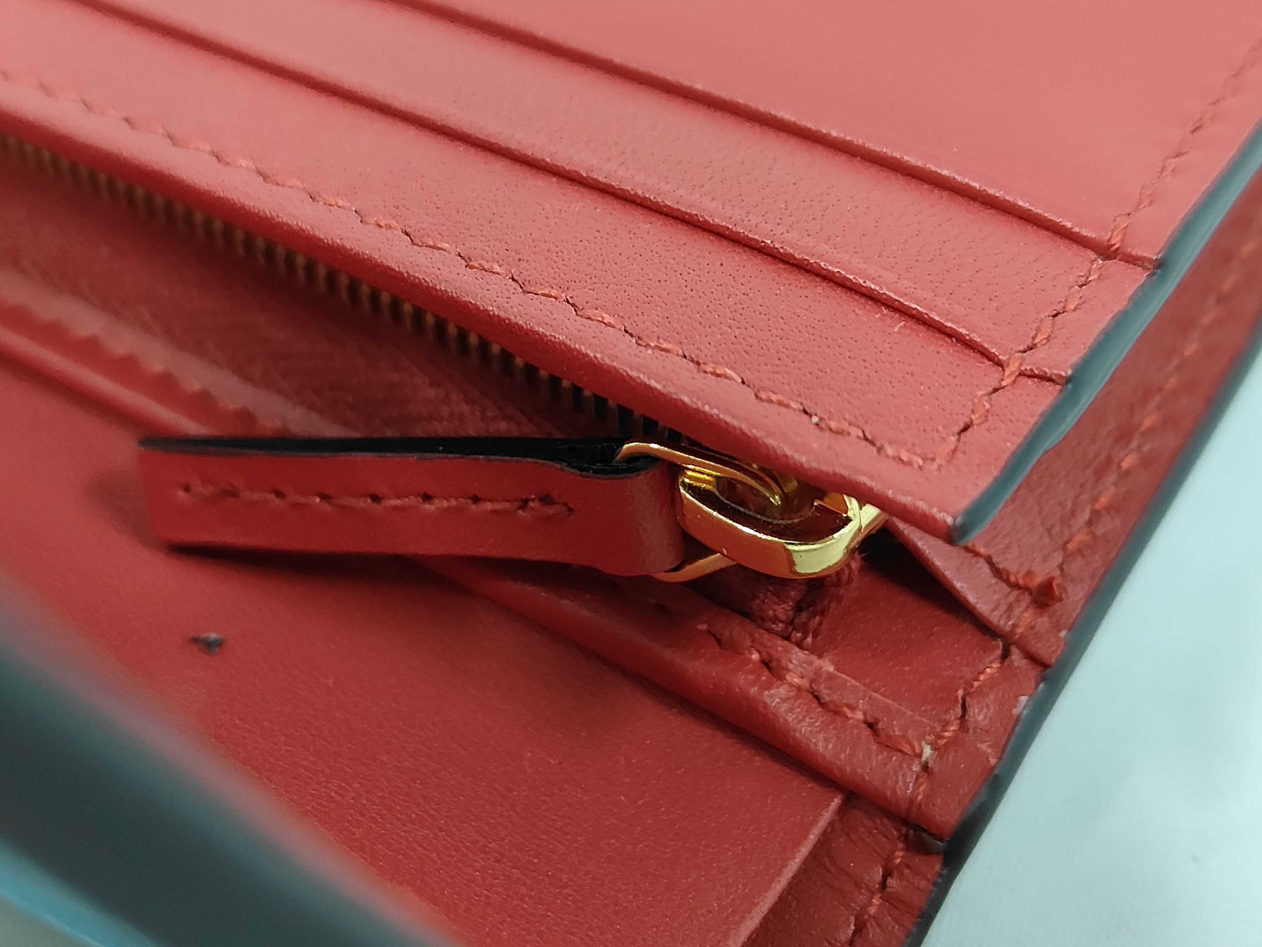wallet — view 9