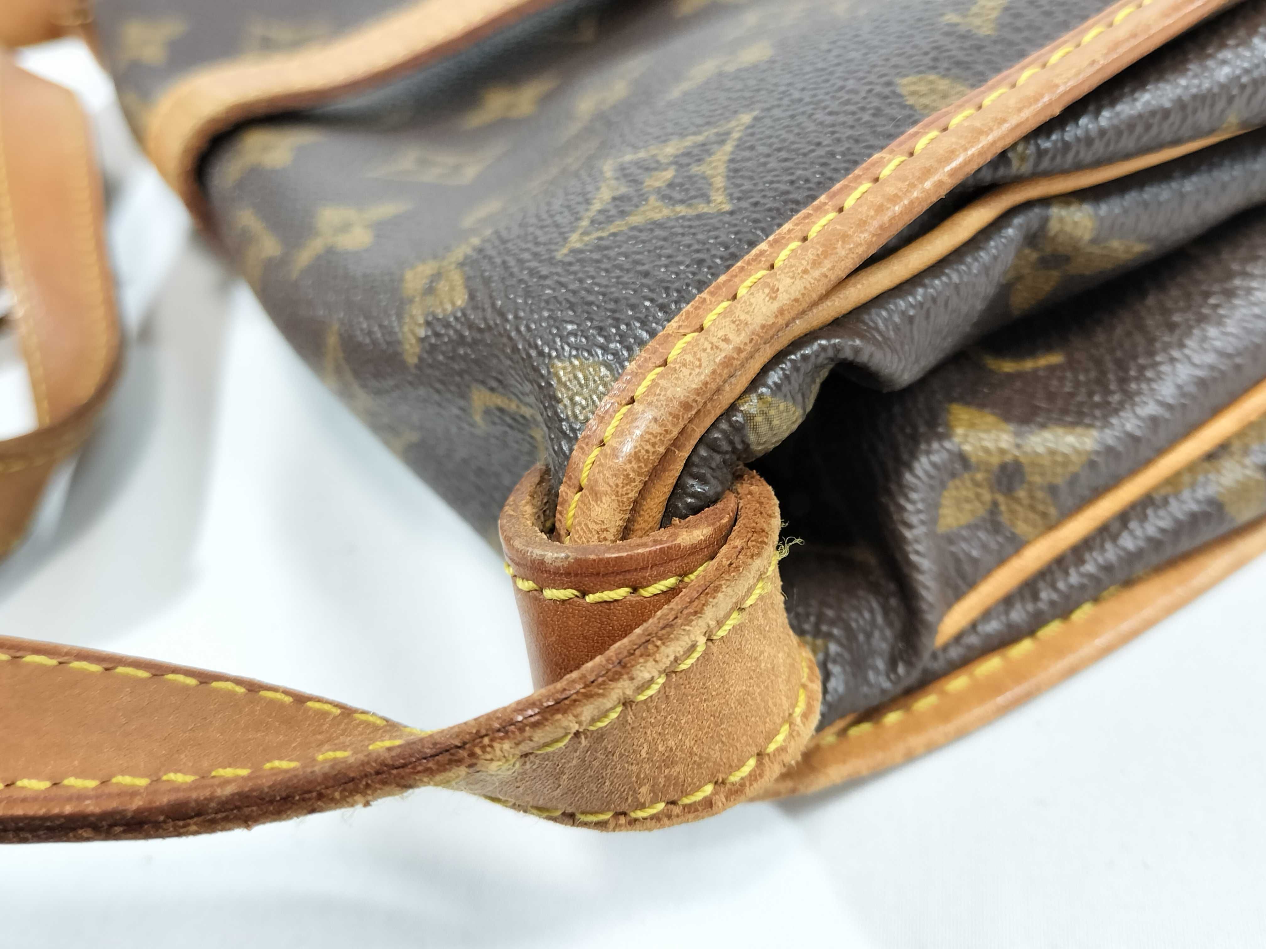 Monogram M42256 Saumur 30 Shoulder Bag — view 5