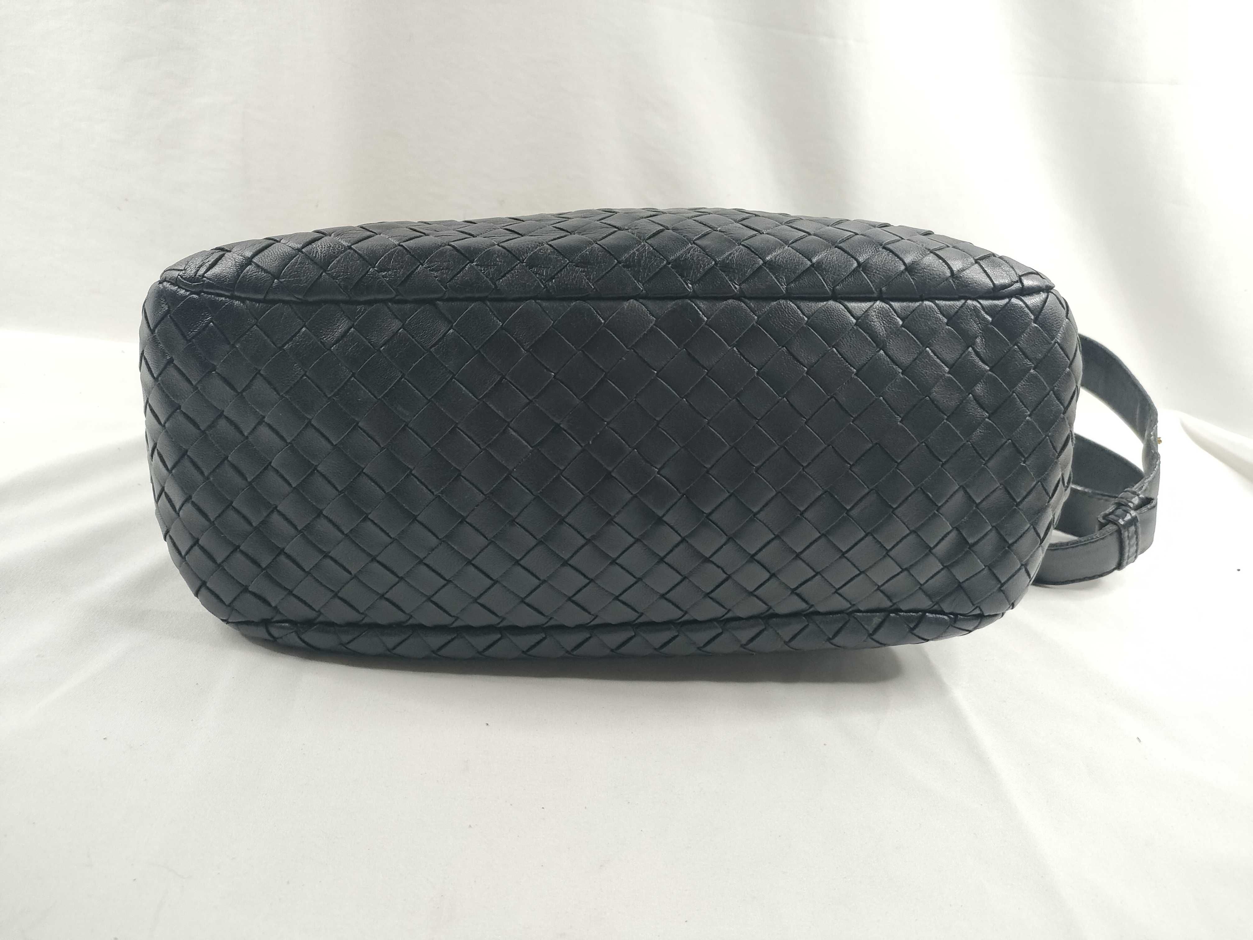 Intrecciato Shoulder Bag, Black — view 4