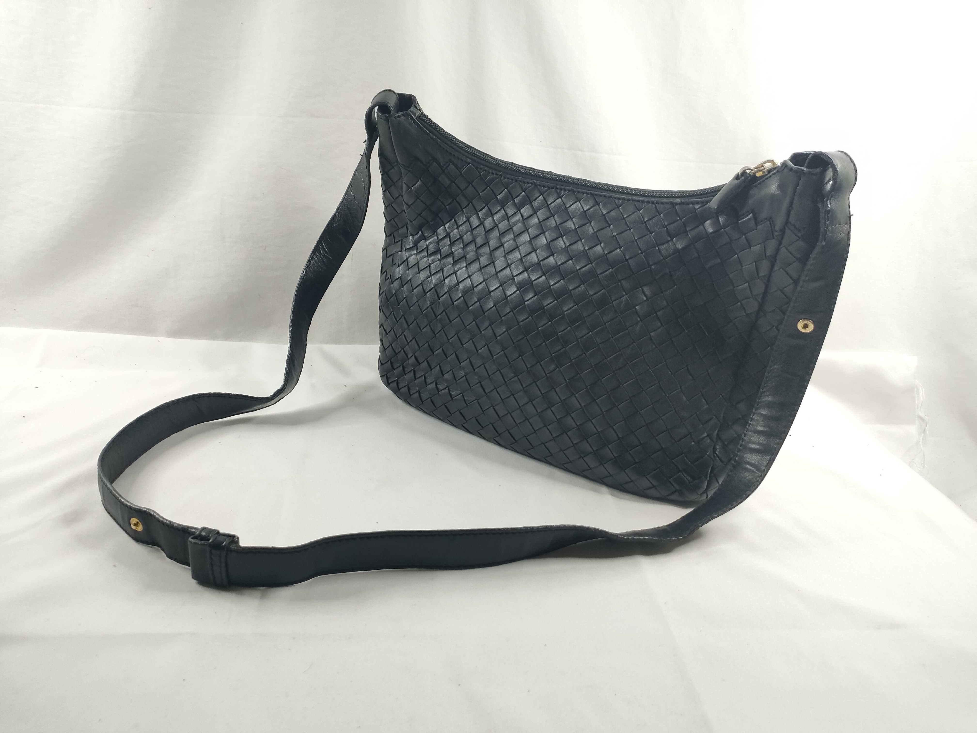 Intrecciato Shoulder Bag, Black — view 6