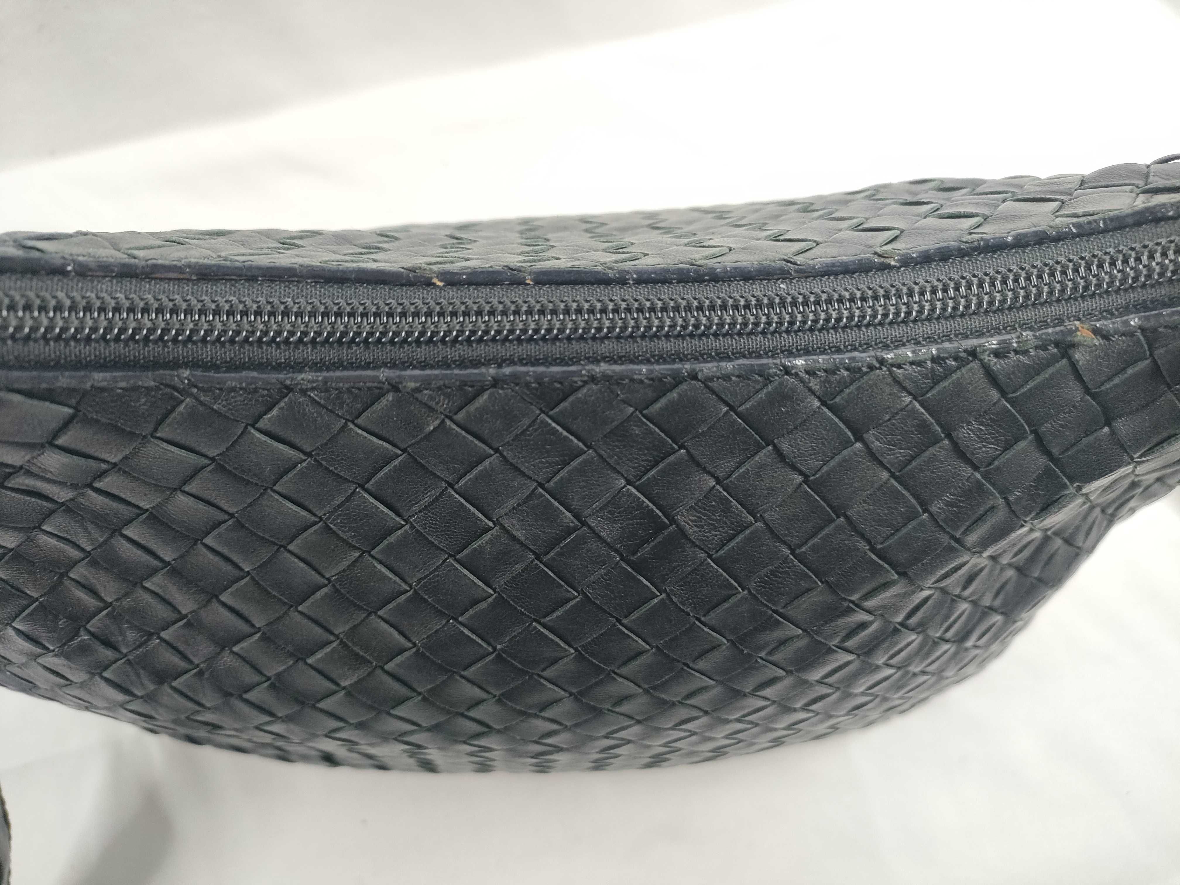 Intrecciato Shoulder Bag, Black — view 10