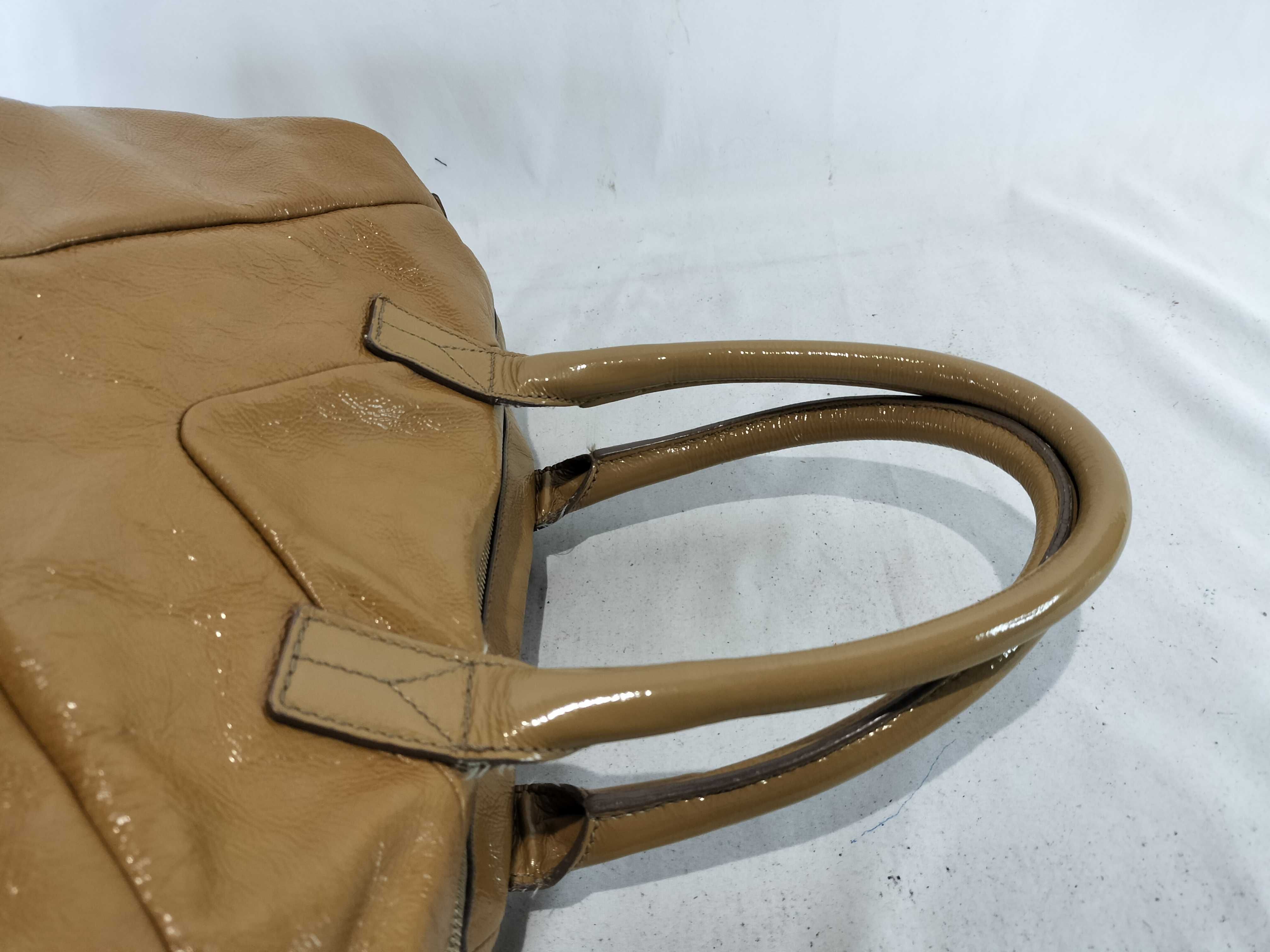 handbag — view 3
