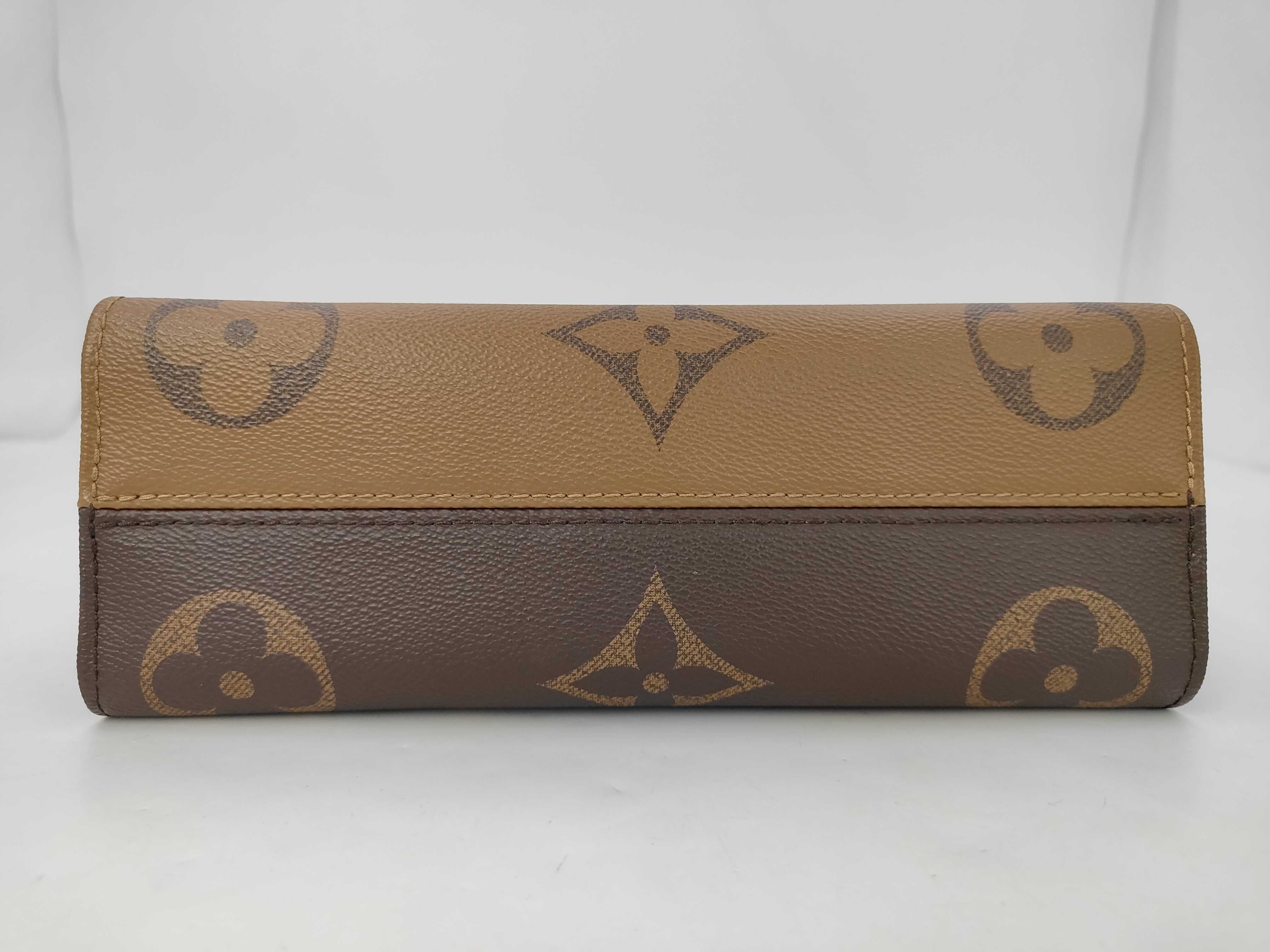 Monogram Reverse OnTheGo EW Chain M14236 Brown RFID Detectable Handbag — view 3