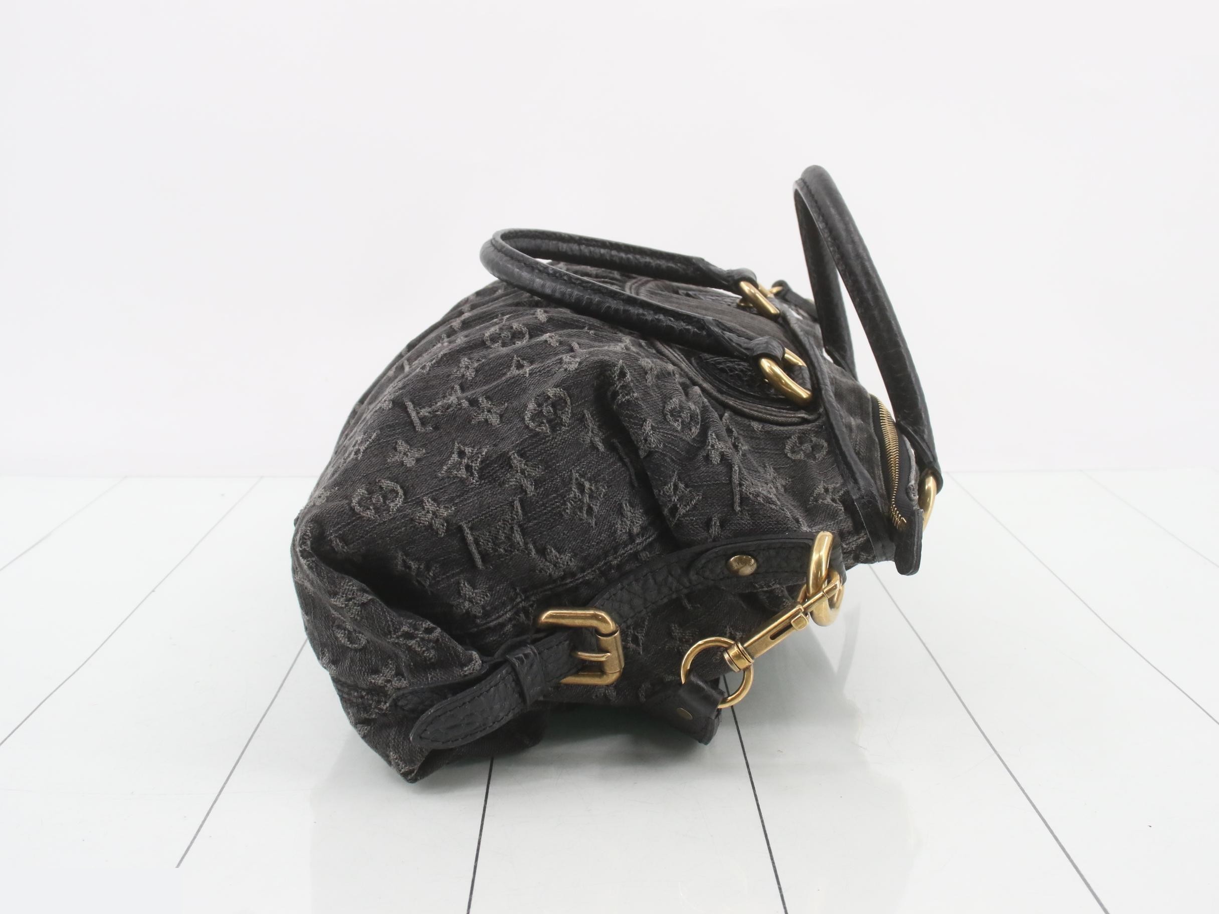 LV Gold Hardware Tote Handbag Neo Cabby MM Noir — view 3